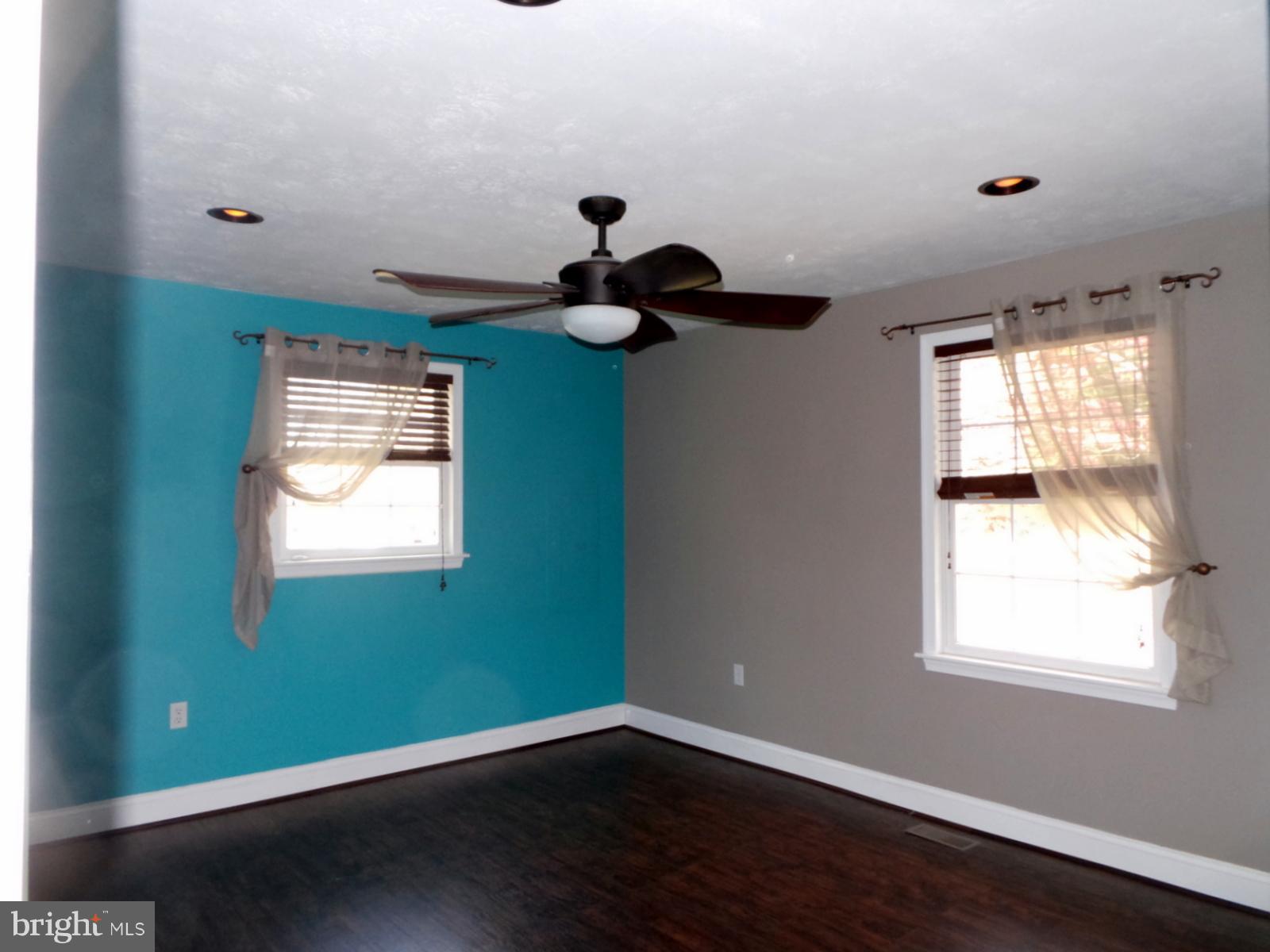 SHADY DALE - Residential Lease