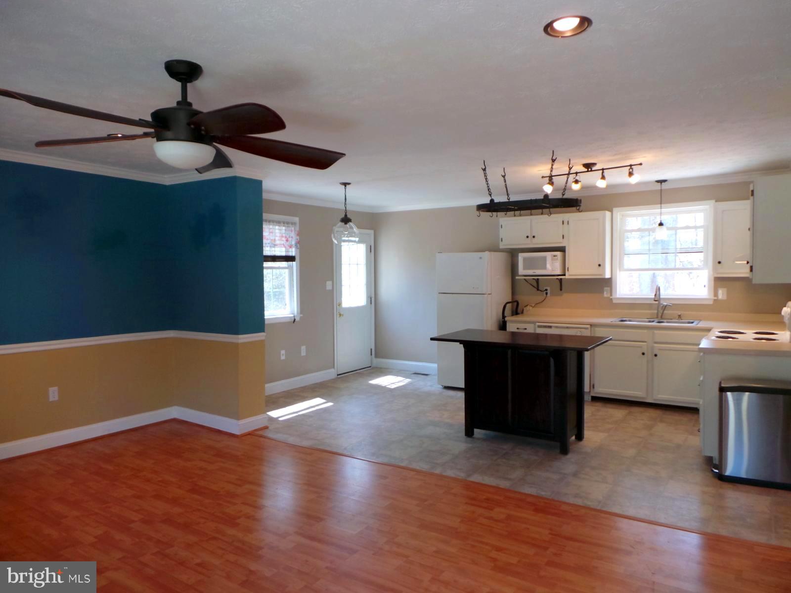 SHADY DALE - Residential Lease