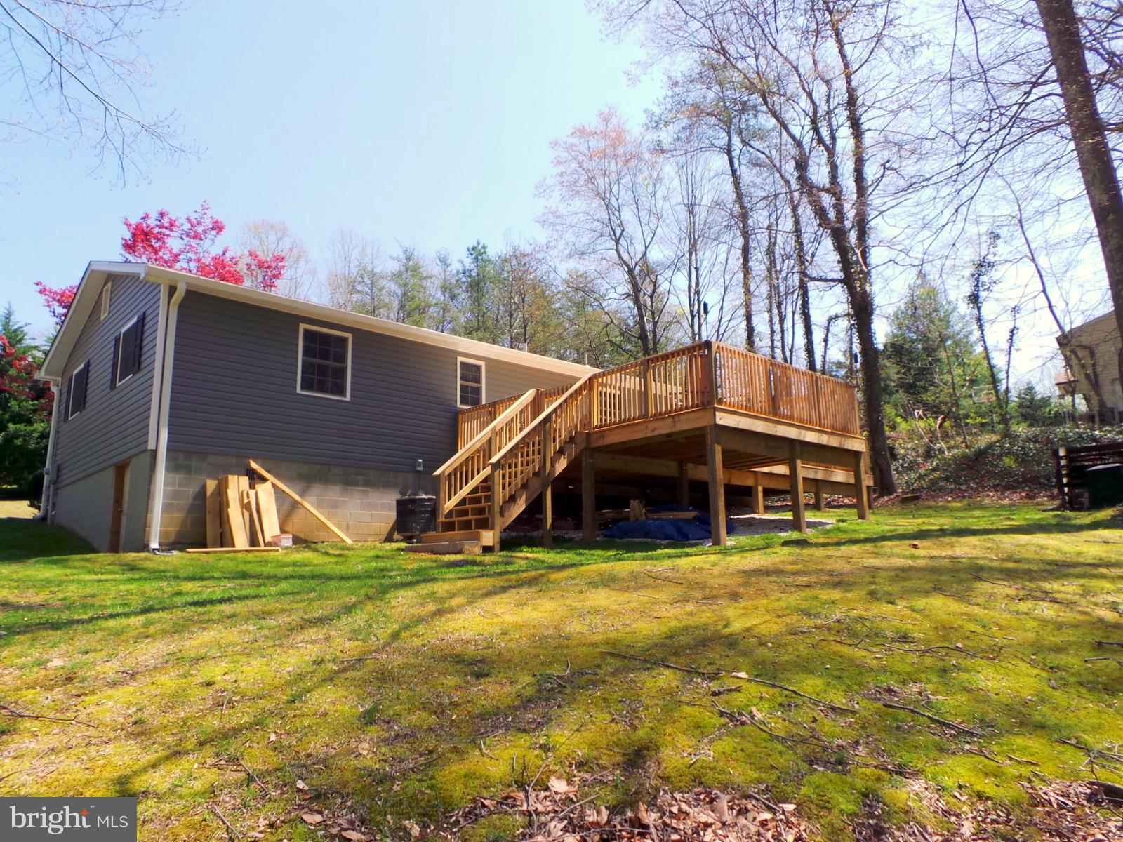 SHADY DALE - Residential Lease