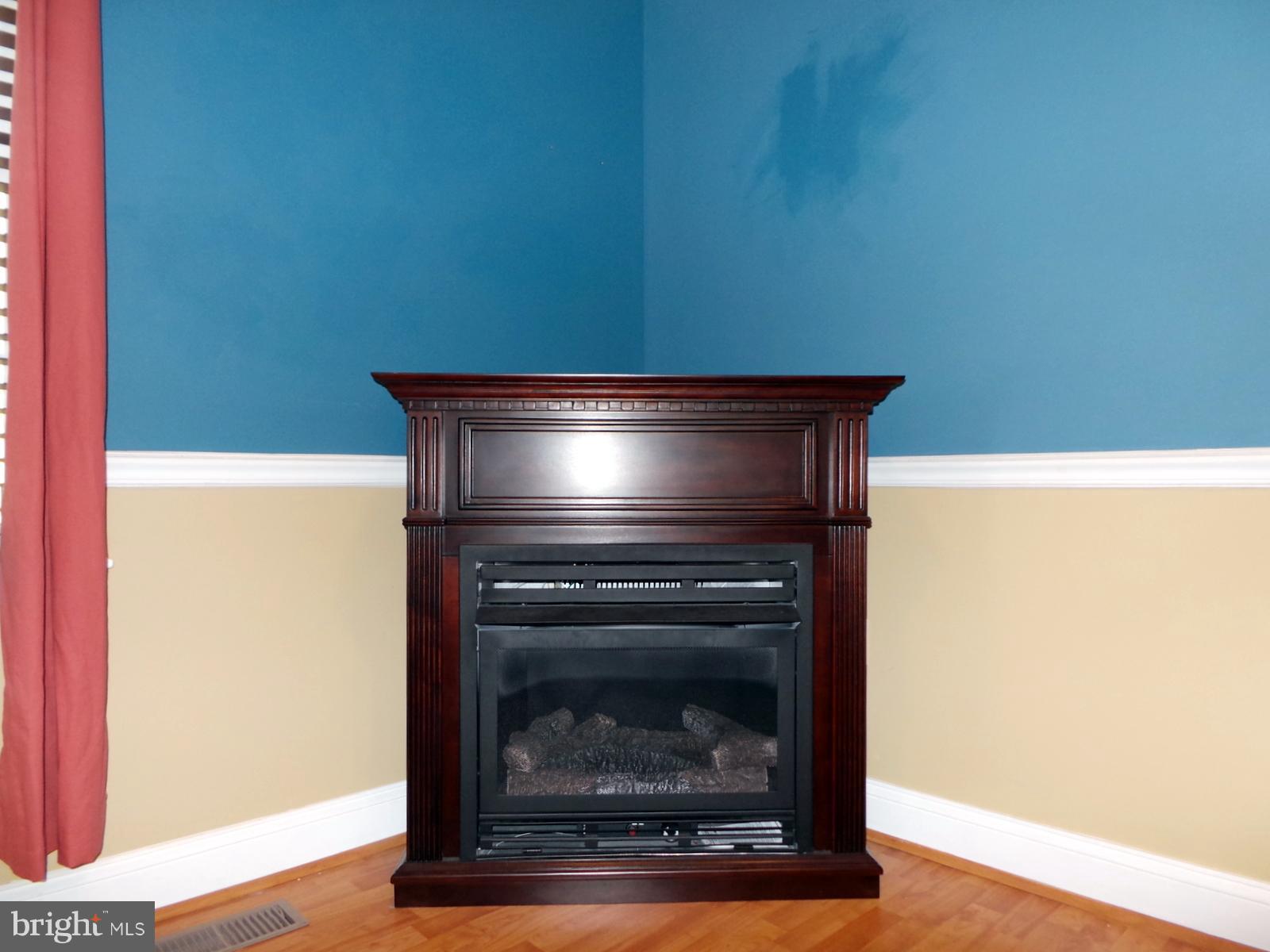 SHADY DALE - Residential Lease