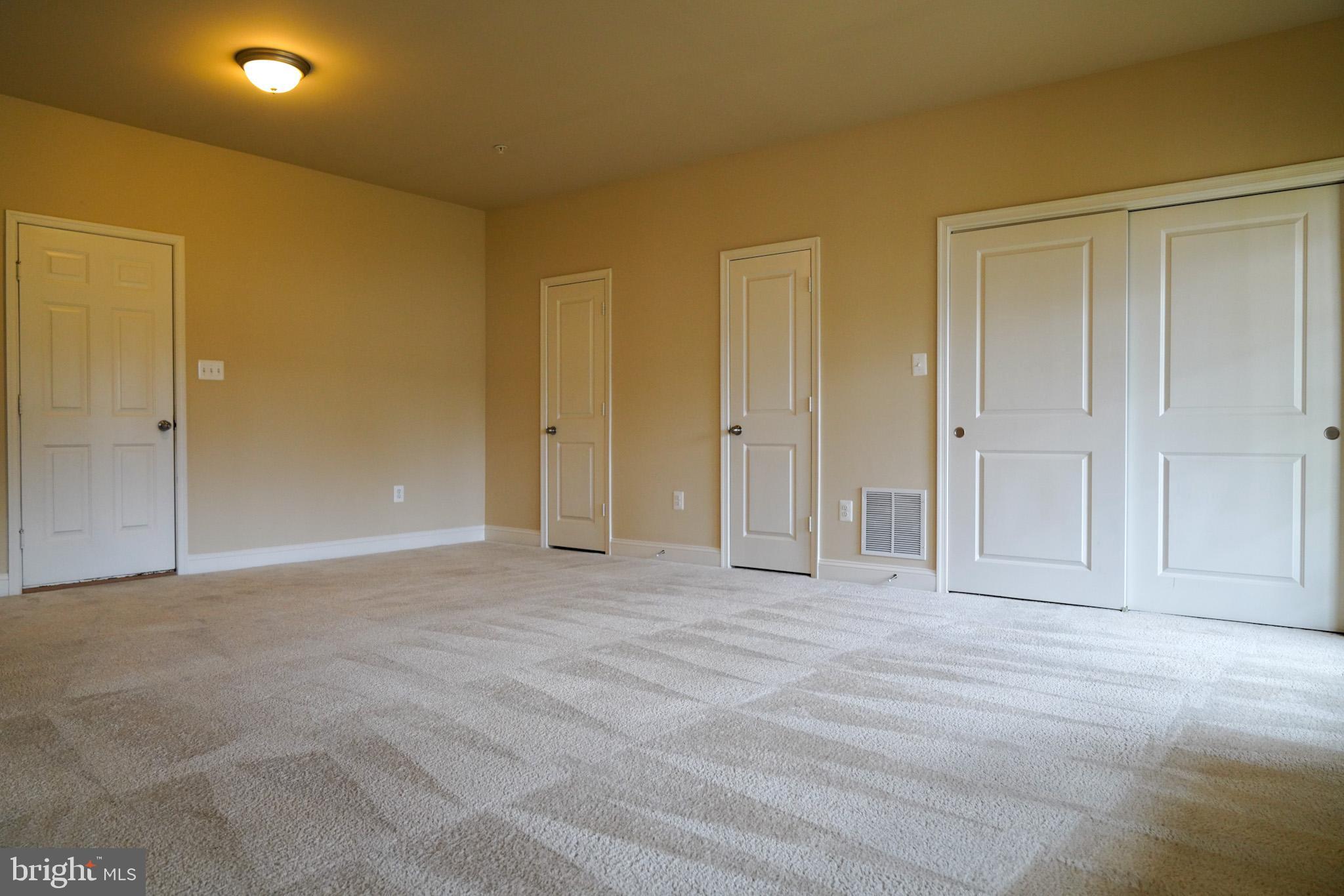 POINTE AT ARUNDEL PRESERVES - Residential