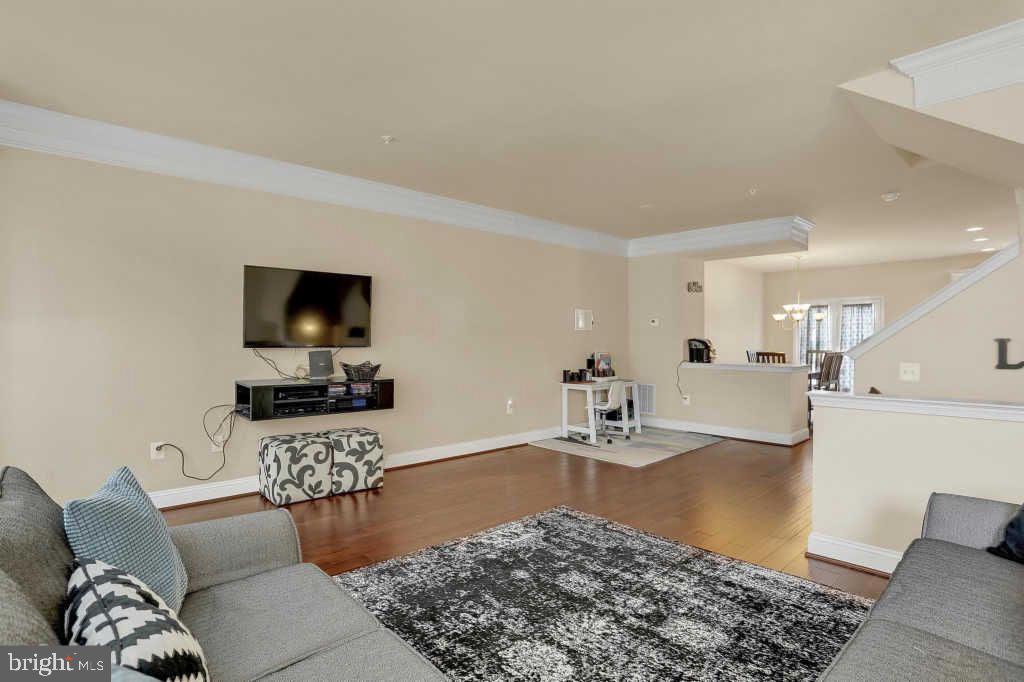 POINTE AT ARUNDEL PRESERVES - Residential