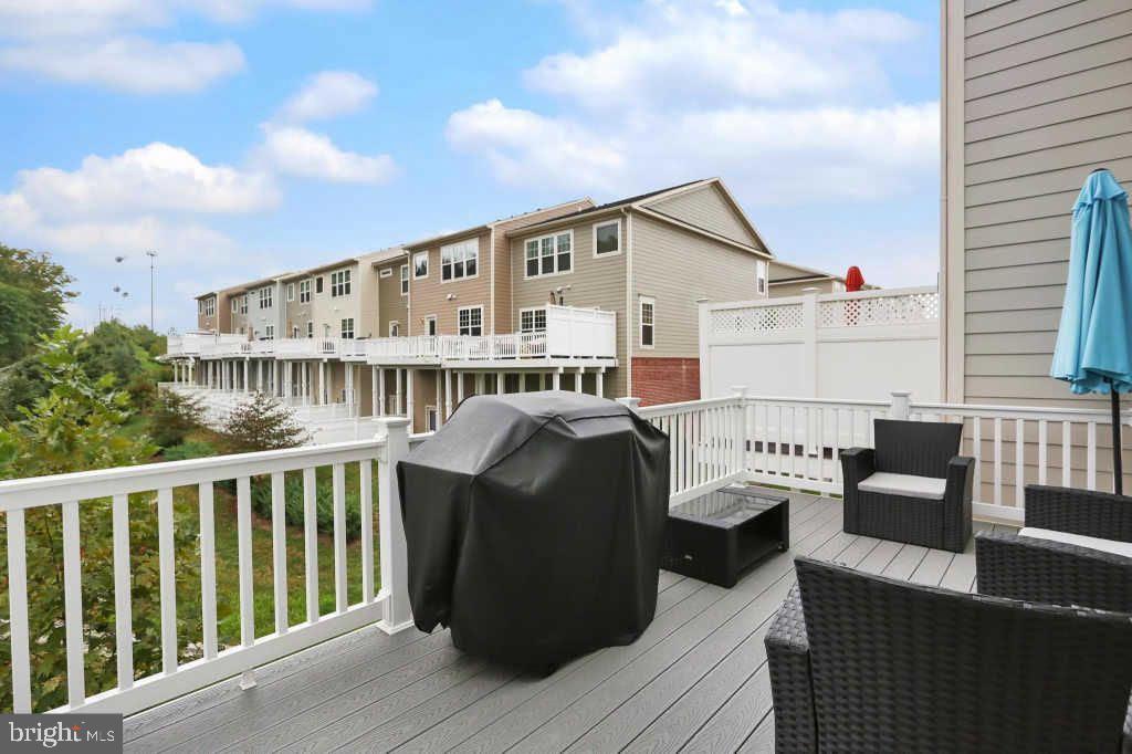 POINTE AT ARUNDEL PRESERVES - Residential