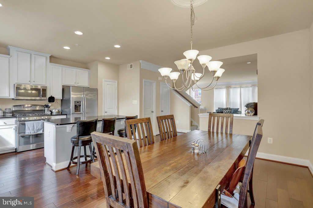 POINTE AT ARUNDEL PRESERVES - Residential