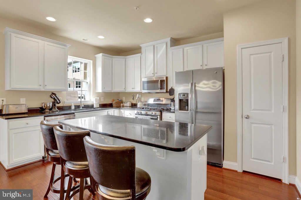 POINTE AT ARUNDEL PRESERVES - Residential