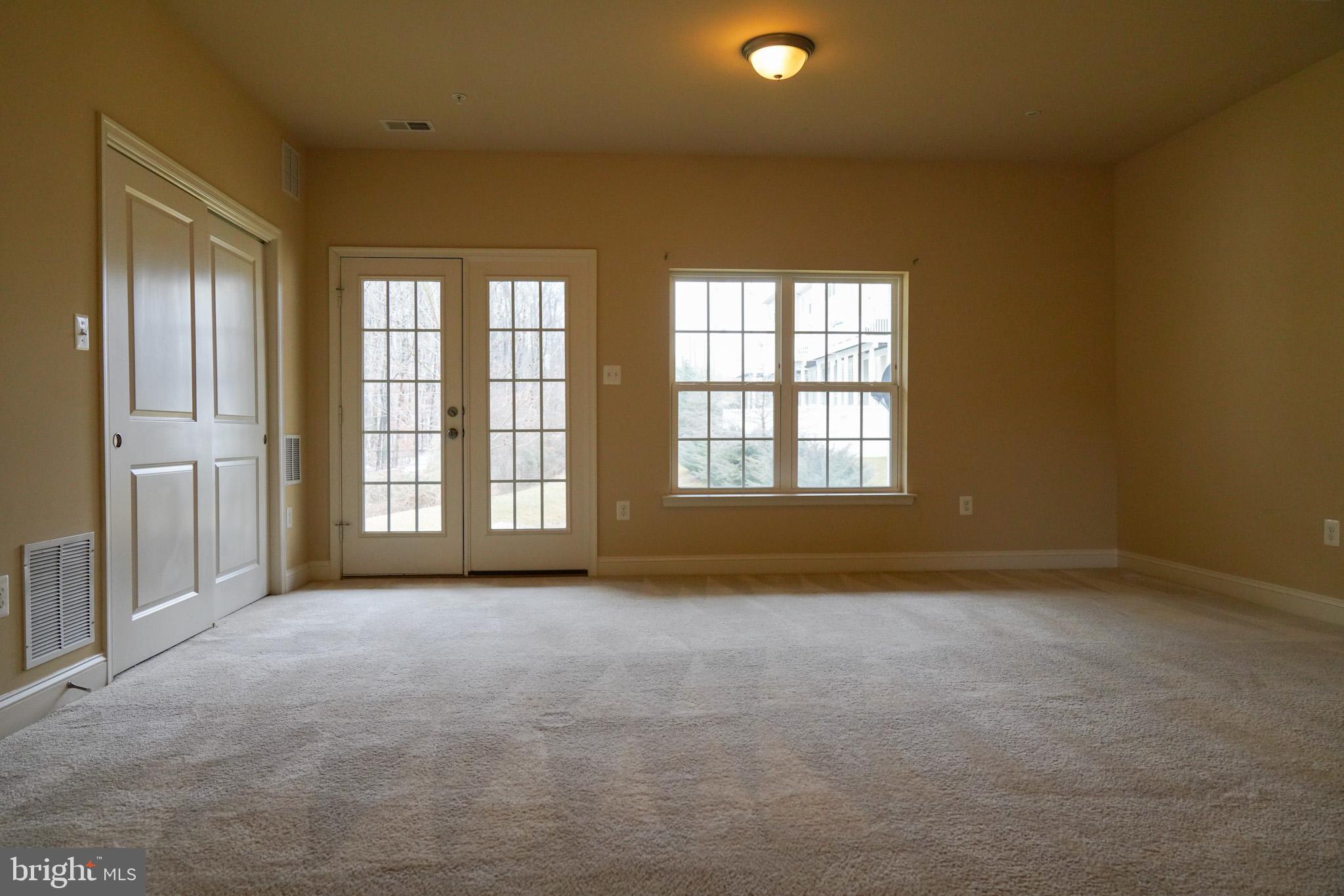 POINTE AT ARUNDEL PRESERVES - Residential