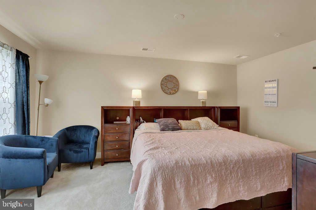 POINTE AT ARUNDEL PRESERVES - Residential