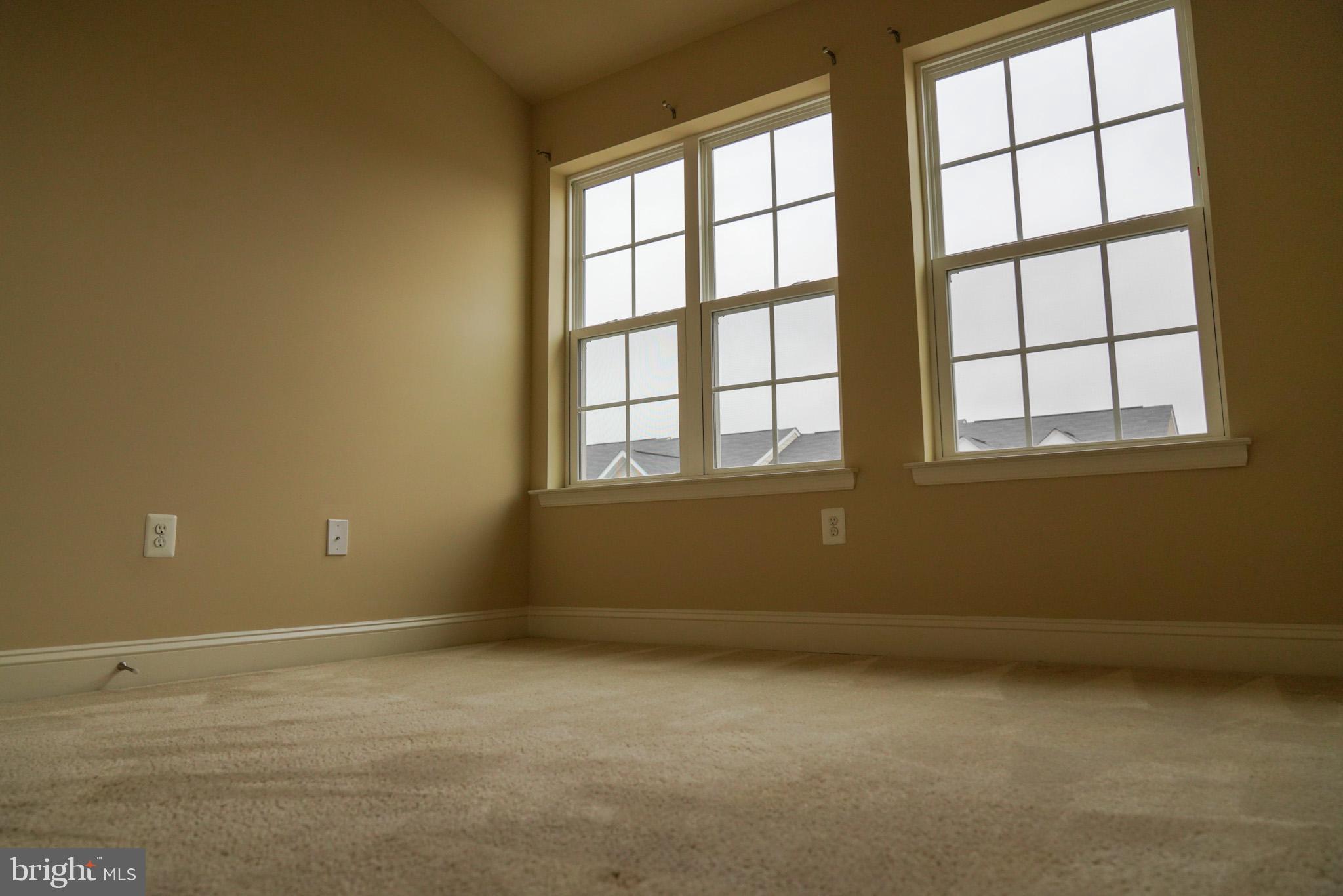 POINTE AT ARUNDEL PRESERVES - Residential