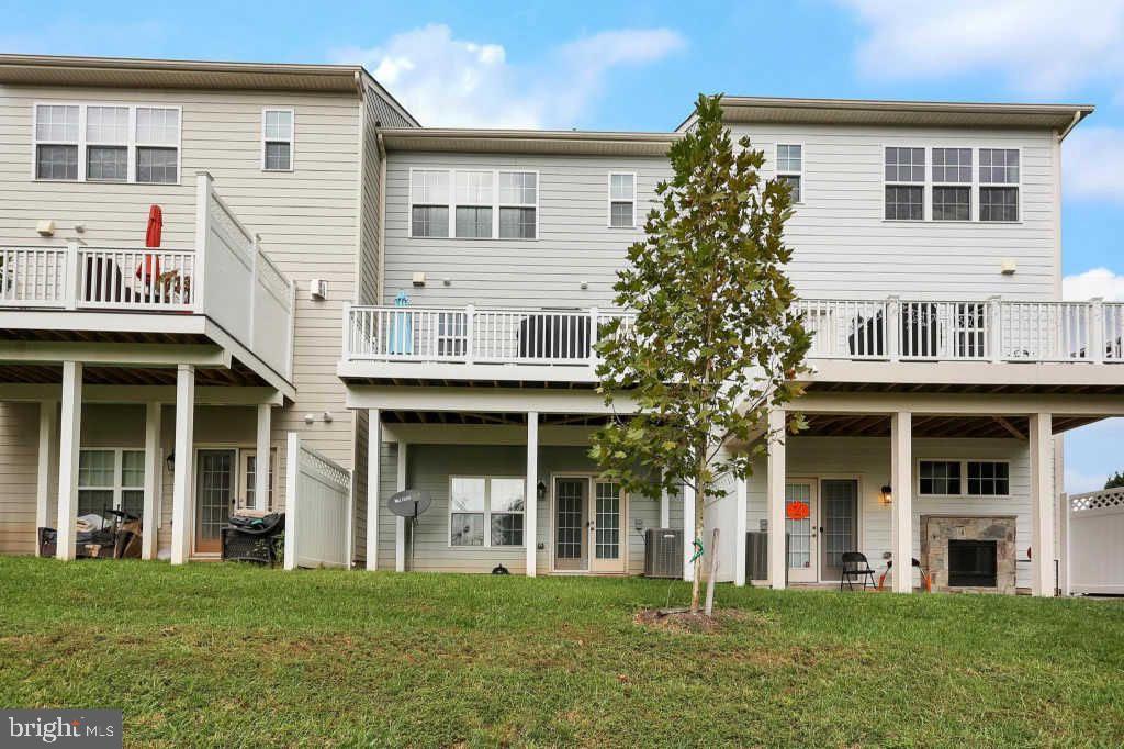 POINTE AT ARUNDEL PRESERVES - Residential