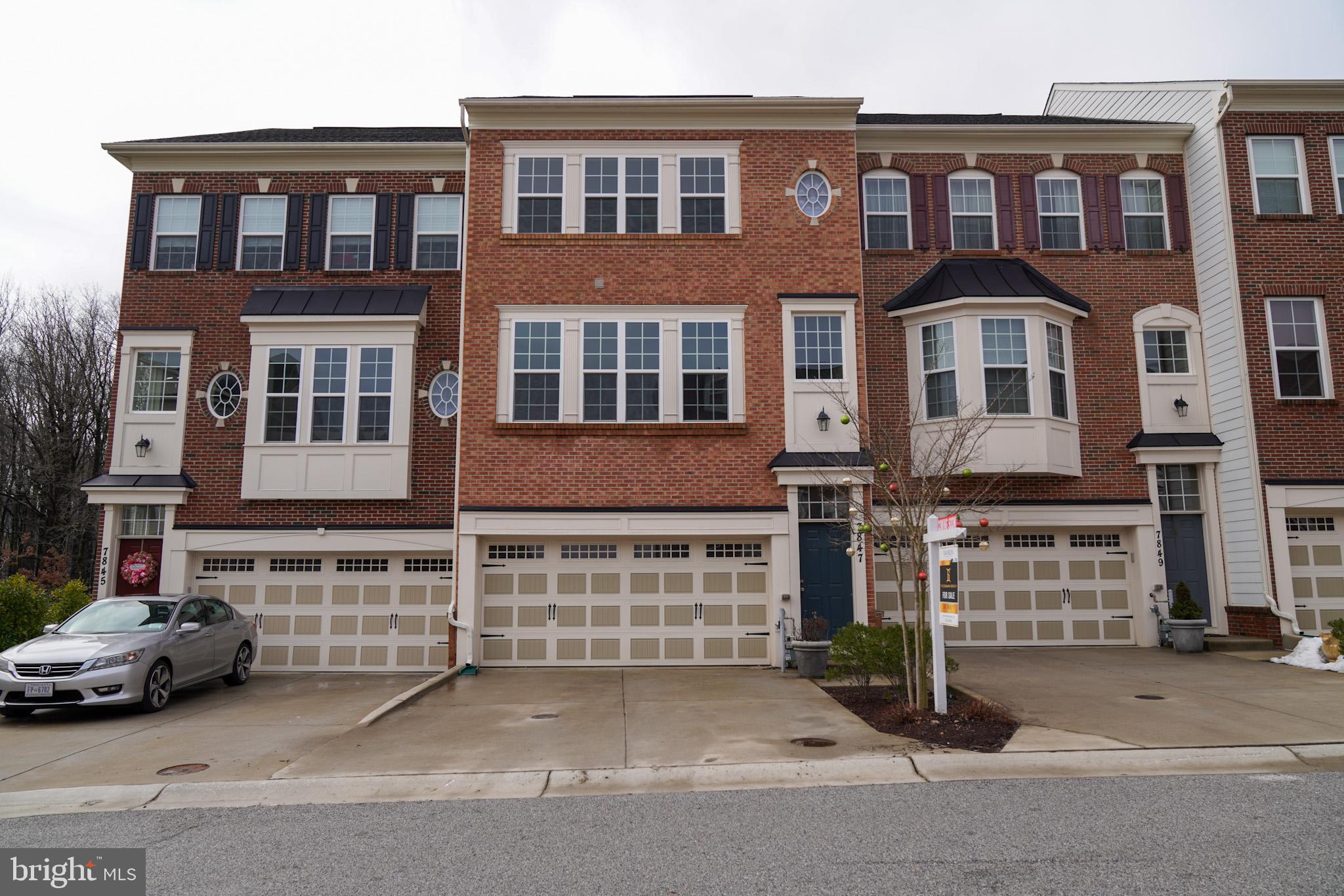 POINTE AT ARUNDEL PRESERVES - Residential