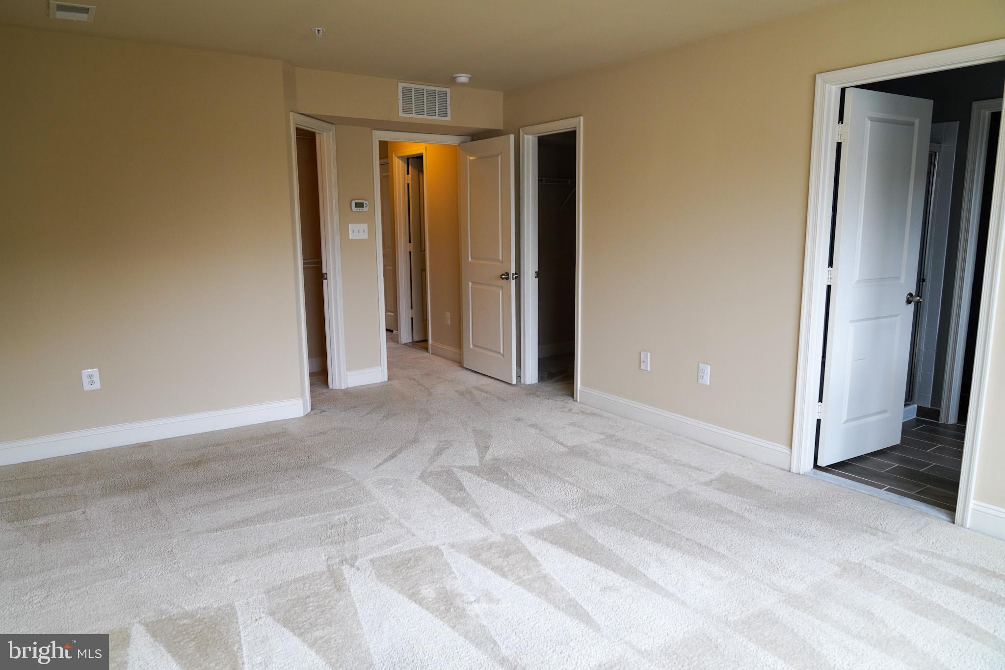 POINTE AT ARUNDEL PRESERVES - Residential