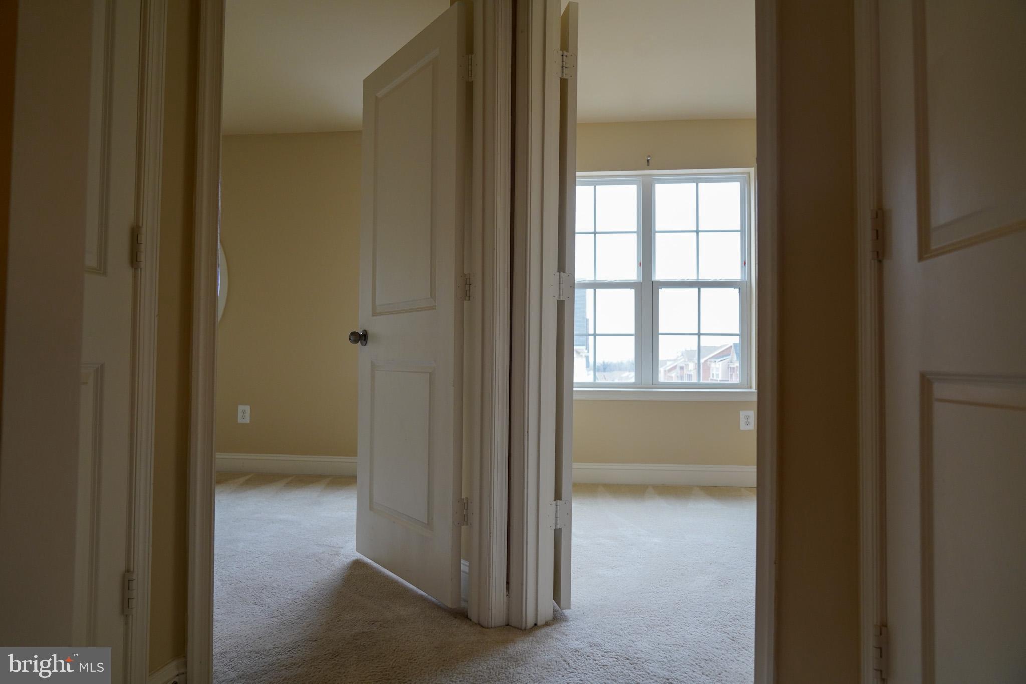 POINTE AT ARUNDEL PRESERVES - Residential