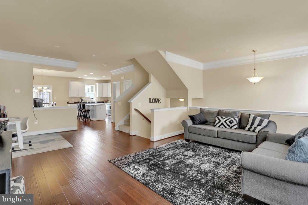 POINTE AT ARUNDEL PRESERVES - Residential