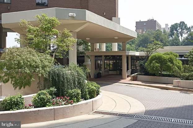 ARLINGTON - Residential