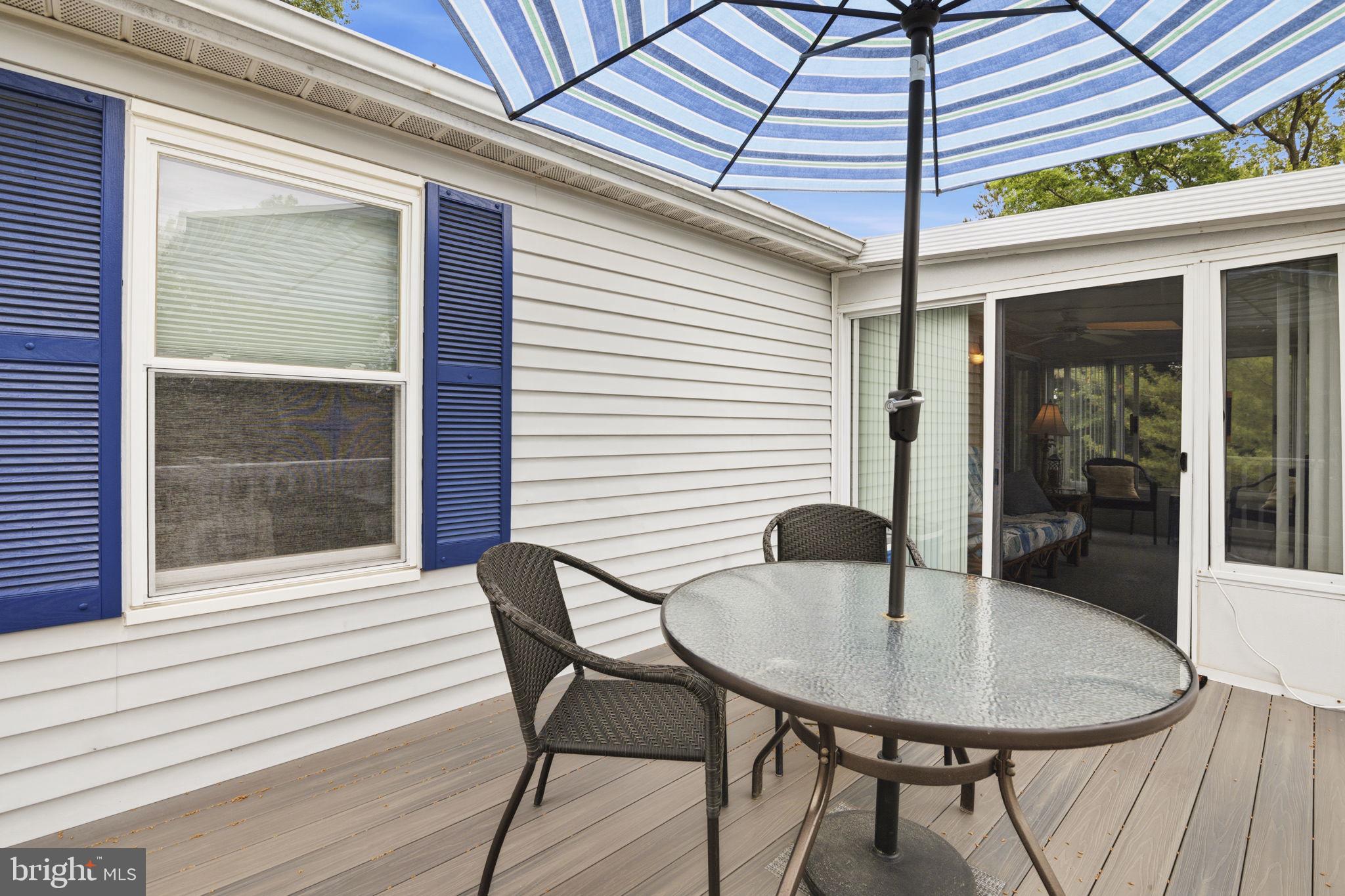 LAWRENCE HILL - Residential