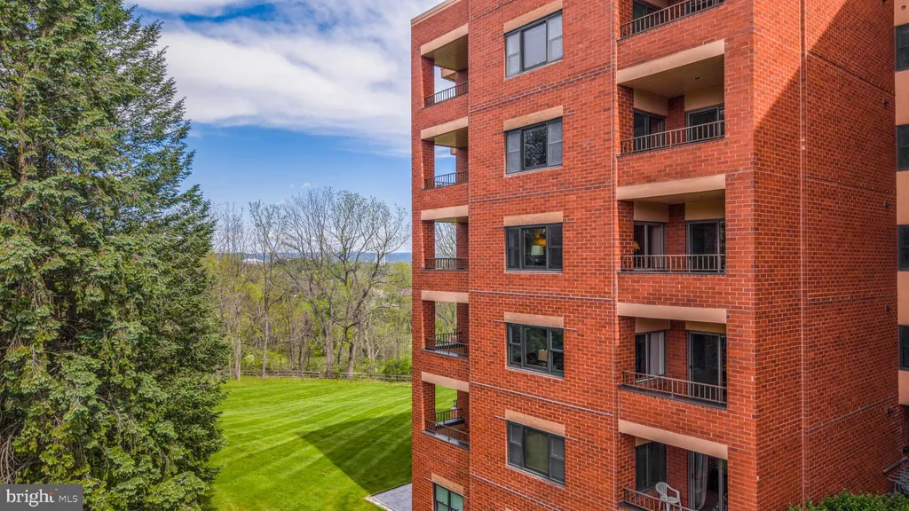 Additional image 2 of 455 Windmere Drive Unit 3B, State College, PA 16801