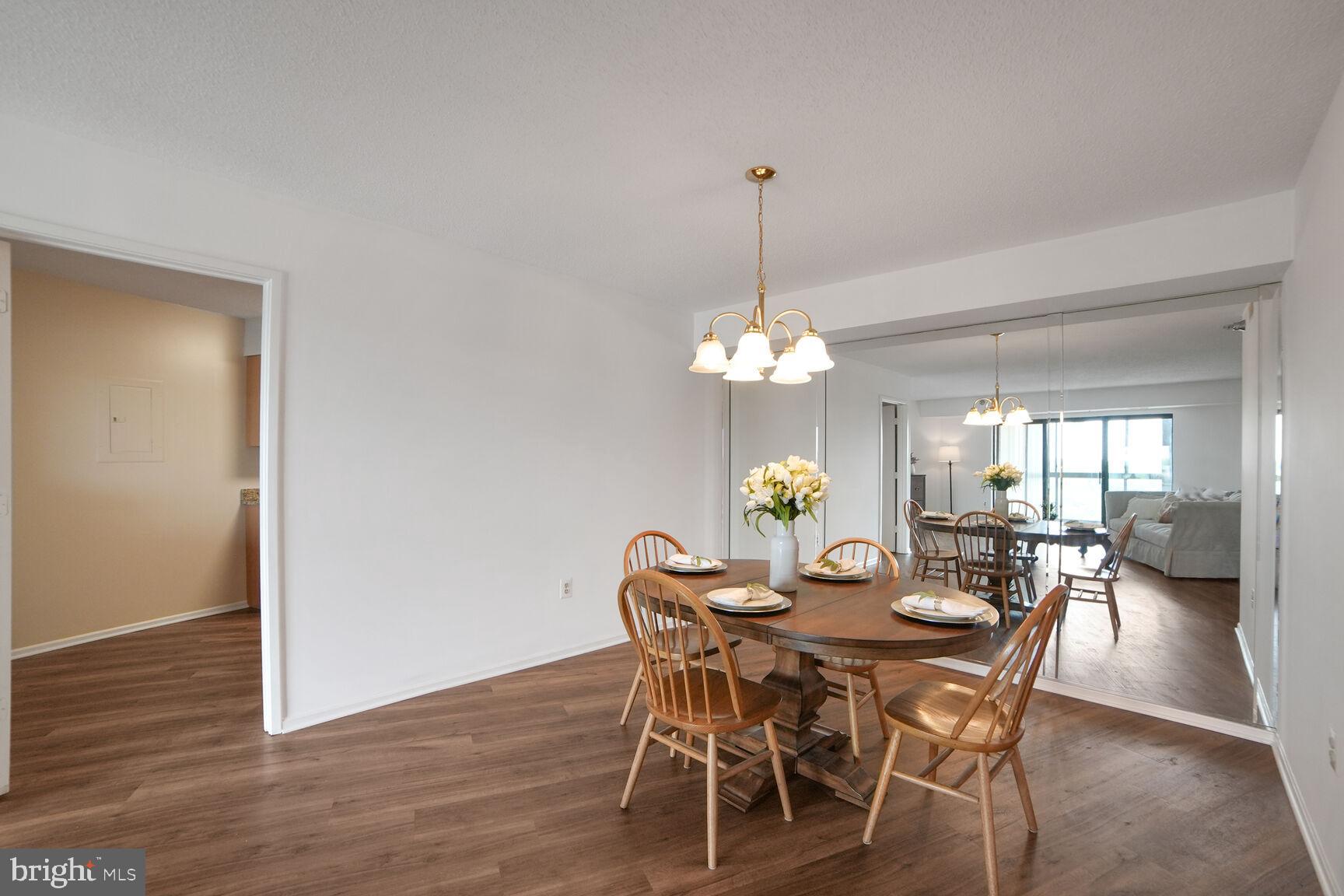 LEISURE WORLD - Residential