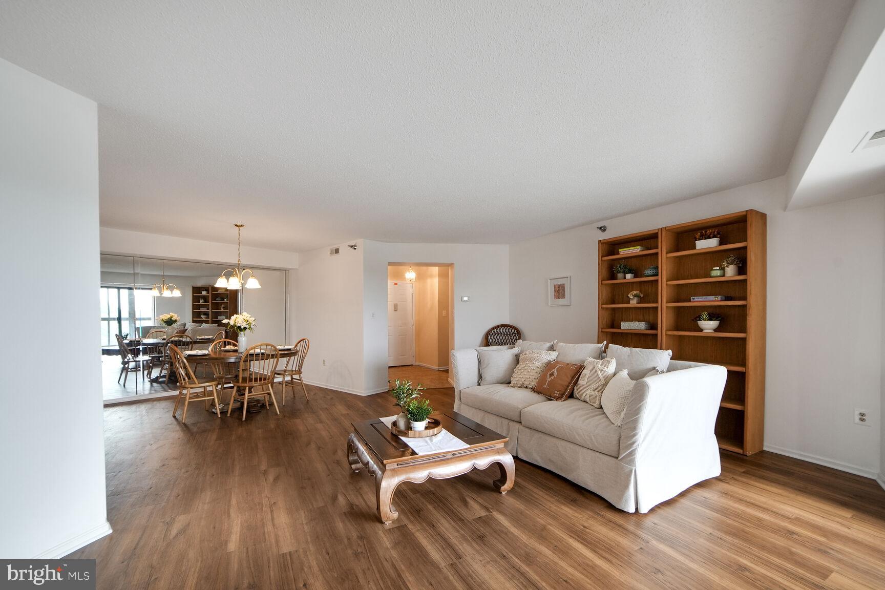 LEISURE WORLD - Residential