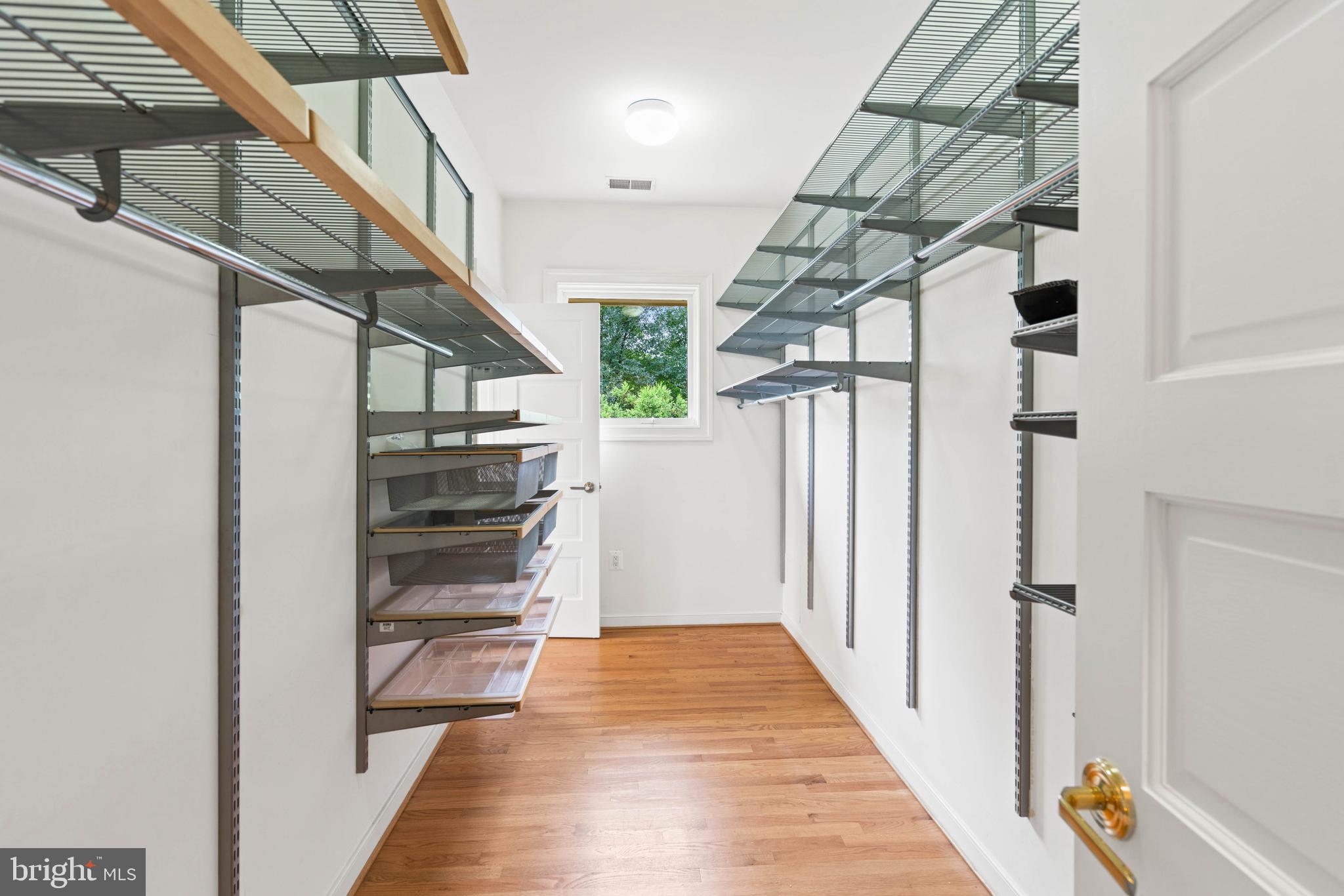 FOREST HILLS - Residential