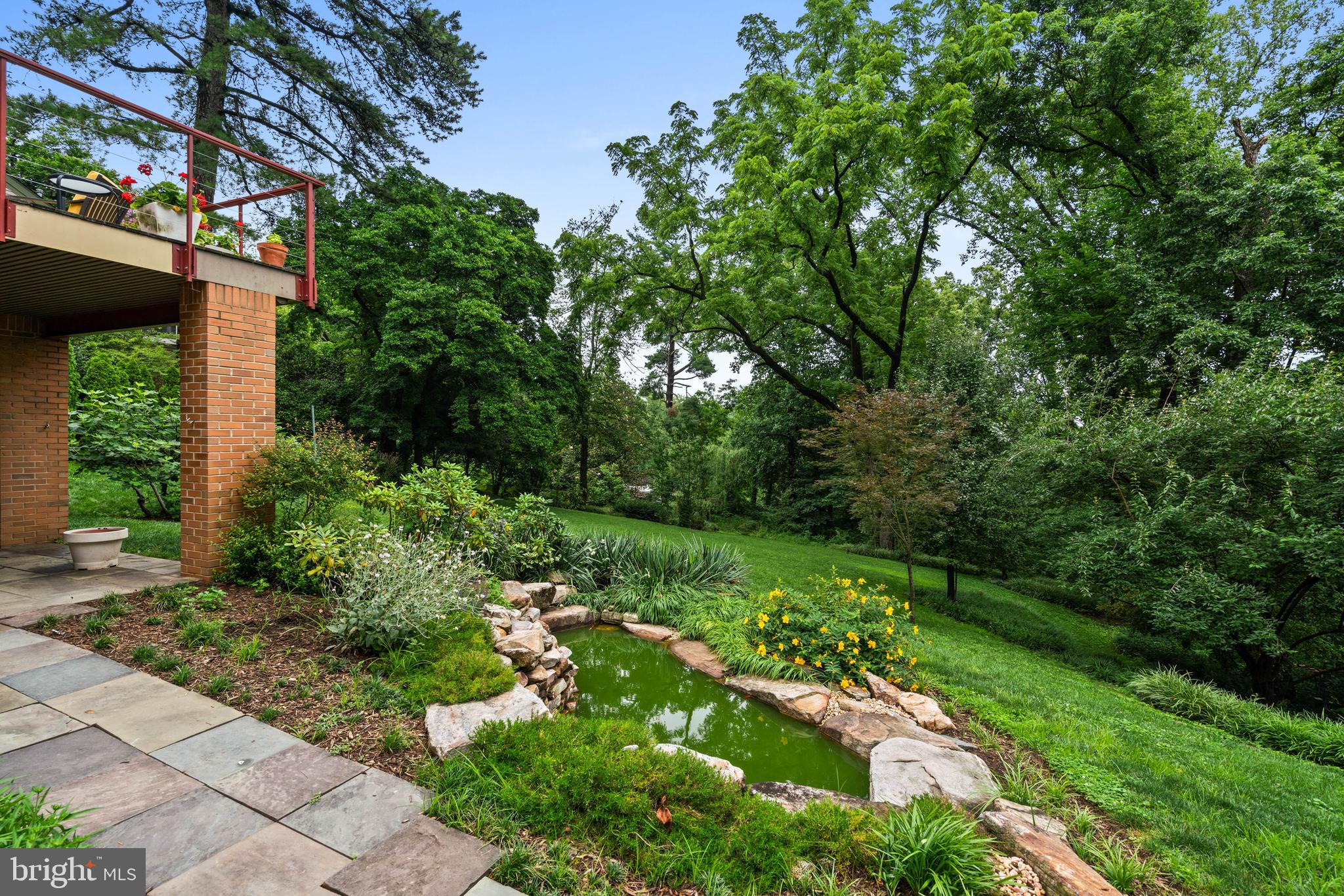 FOREST HILLS - Residential