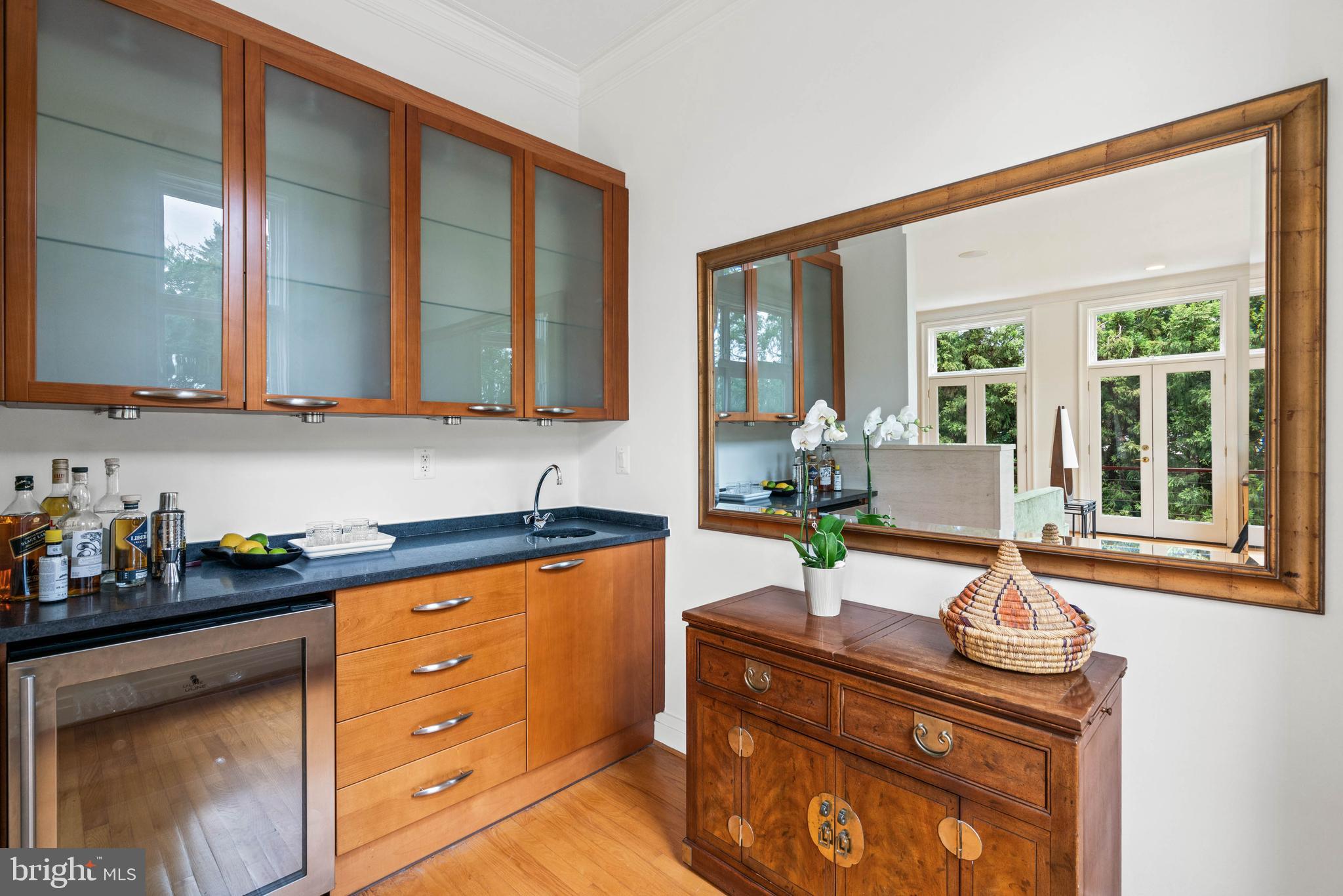 FOREST HILLS - Residential
