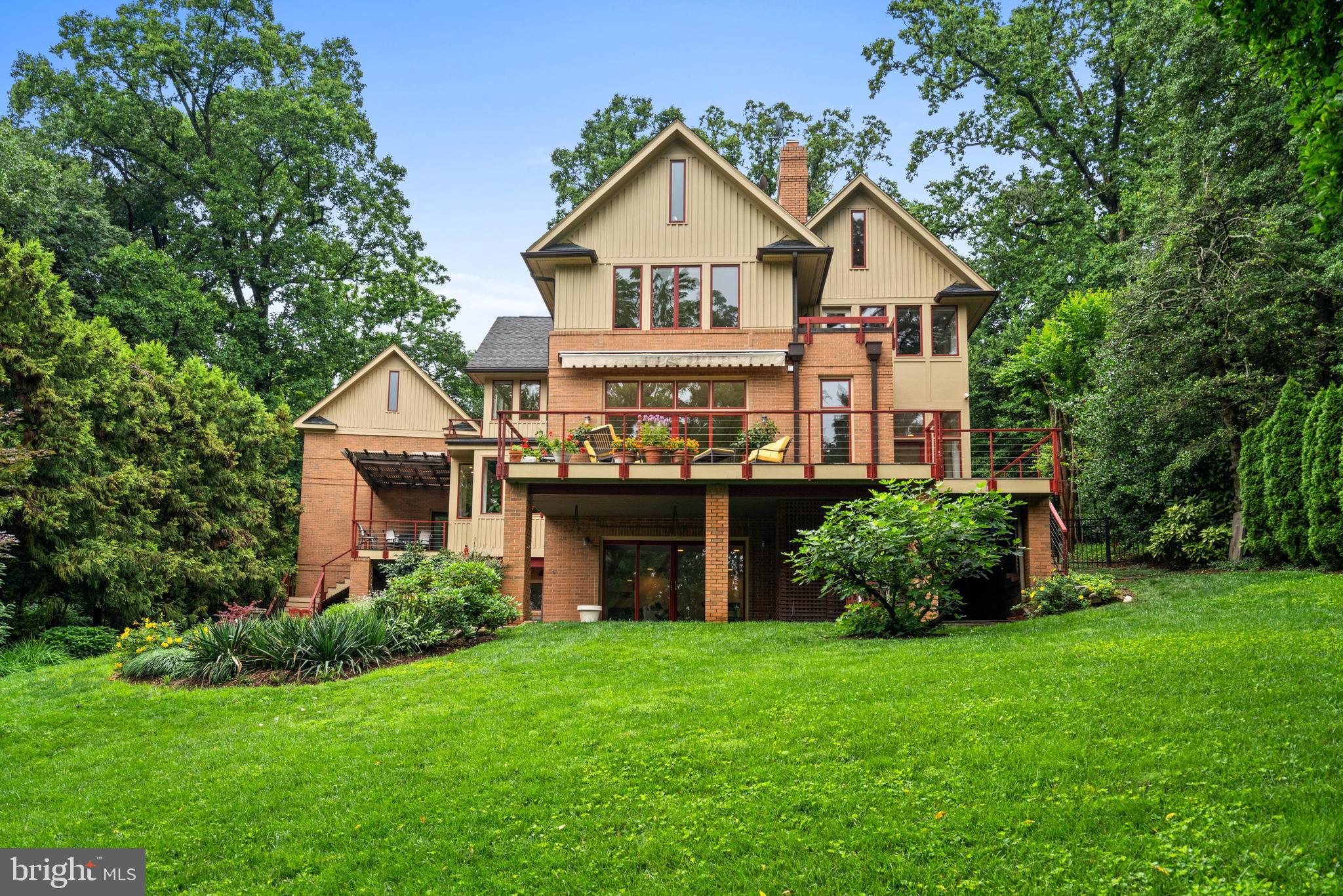 FOREST HILLS - Residential