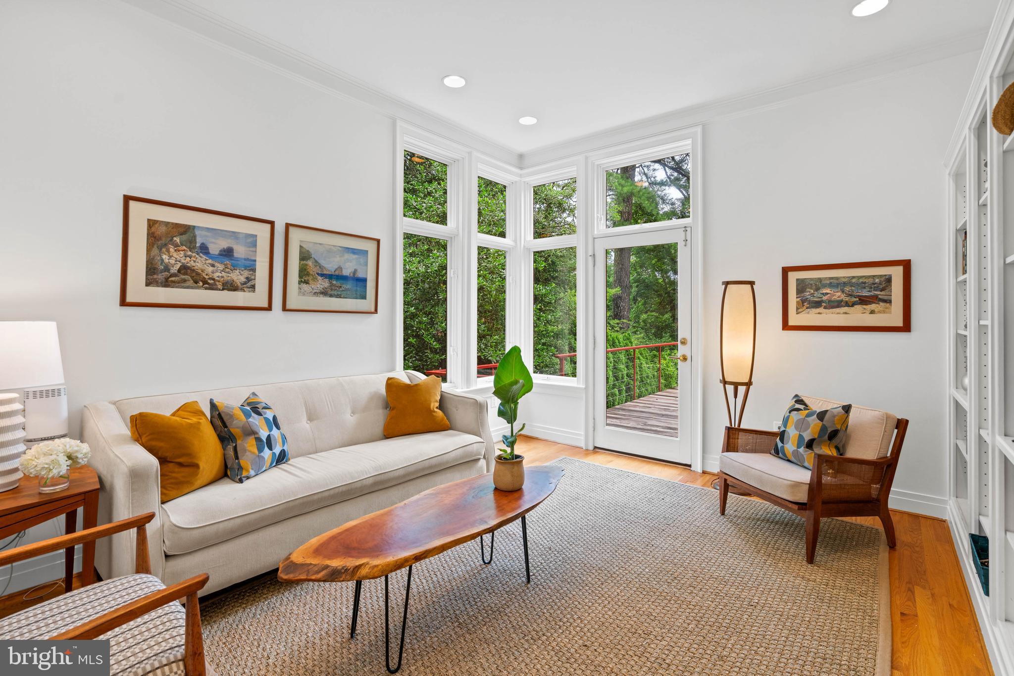 FOREST HILLS - Residential