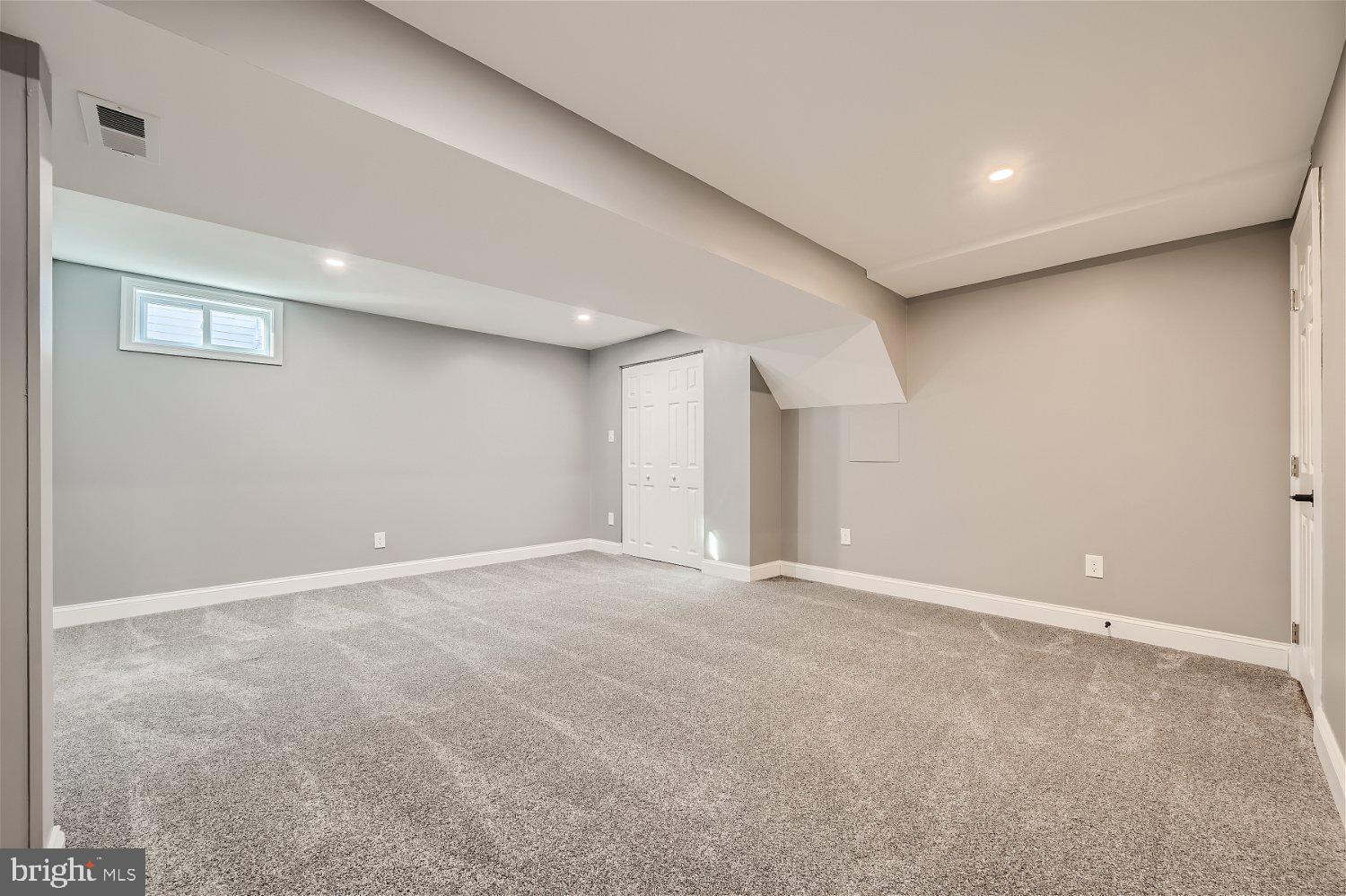 FERNDALE - Residential