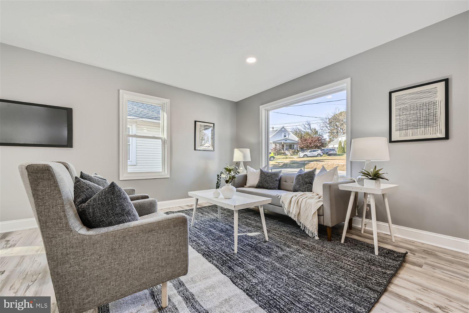 FERNDALE - Residential