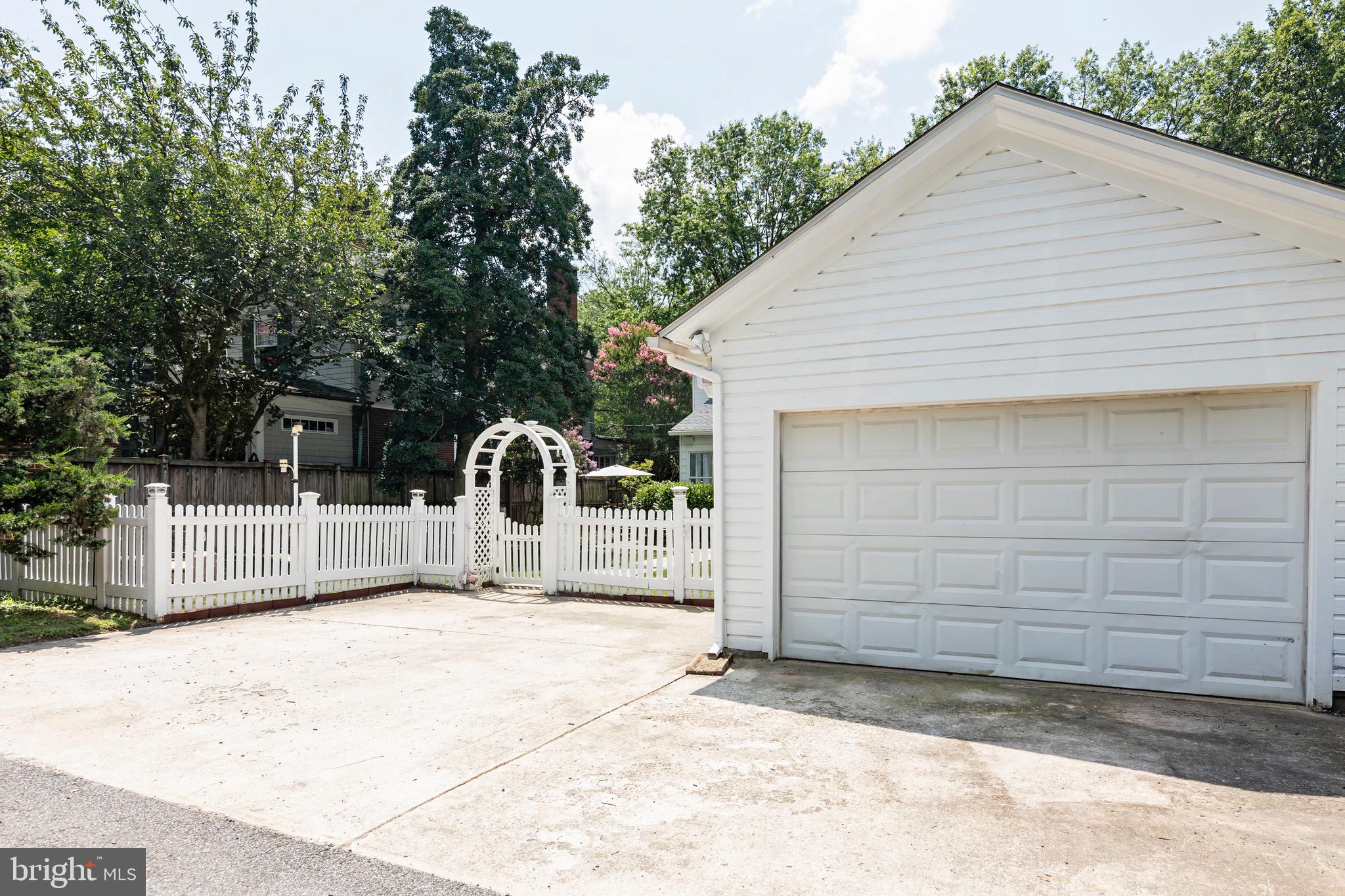 HISTORIC DISTRICT EASTON - Residential
