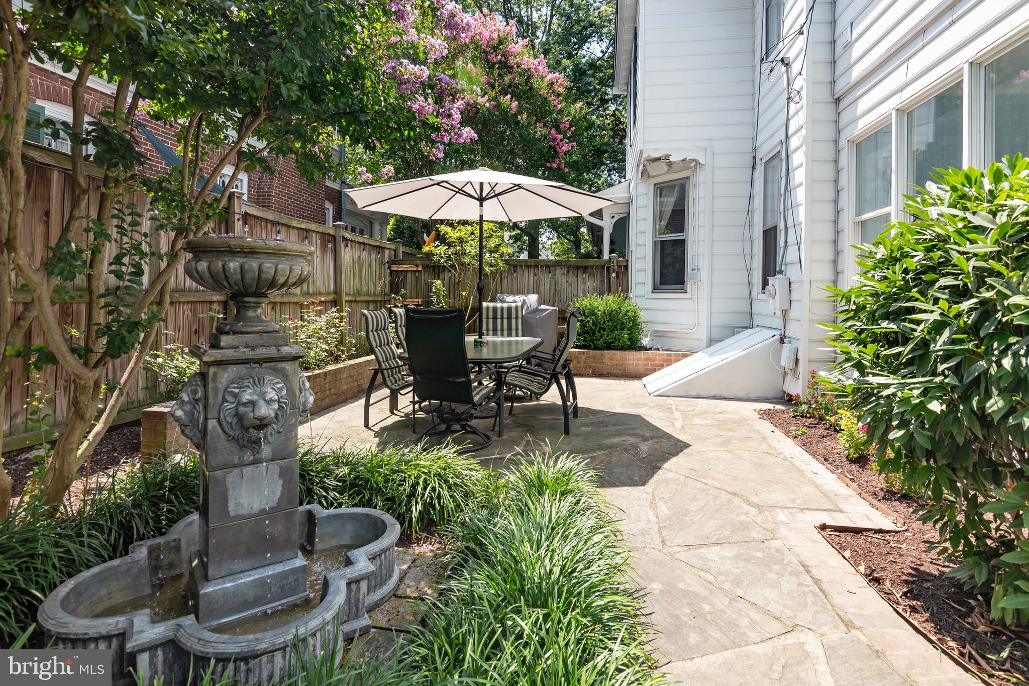 HISTORIC DISTRICT EASTON - Residential