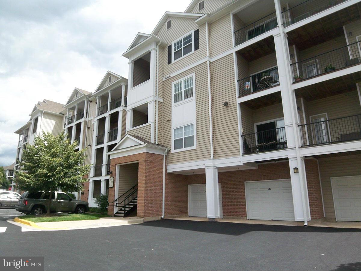 LAKEVIEW - Residential Lease