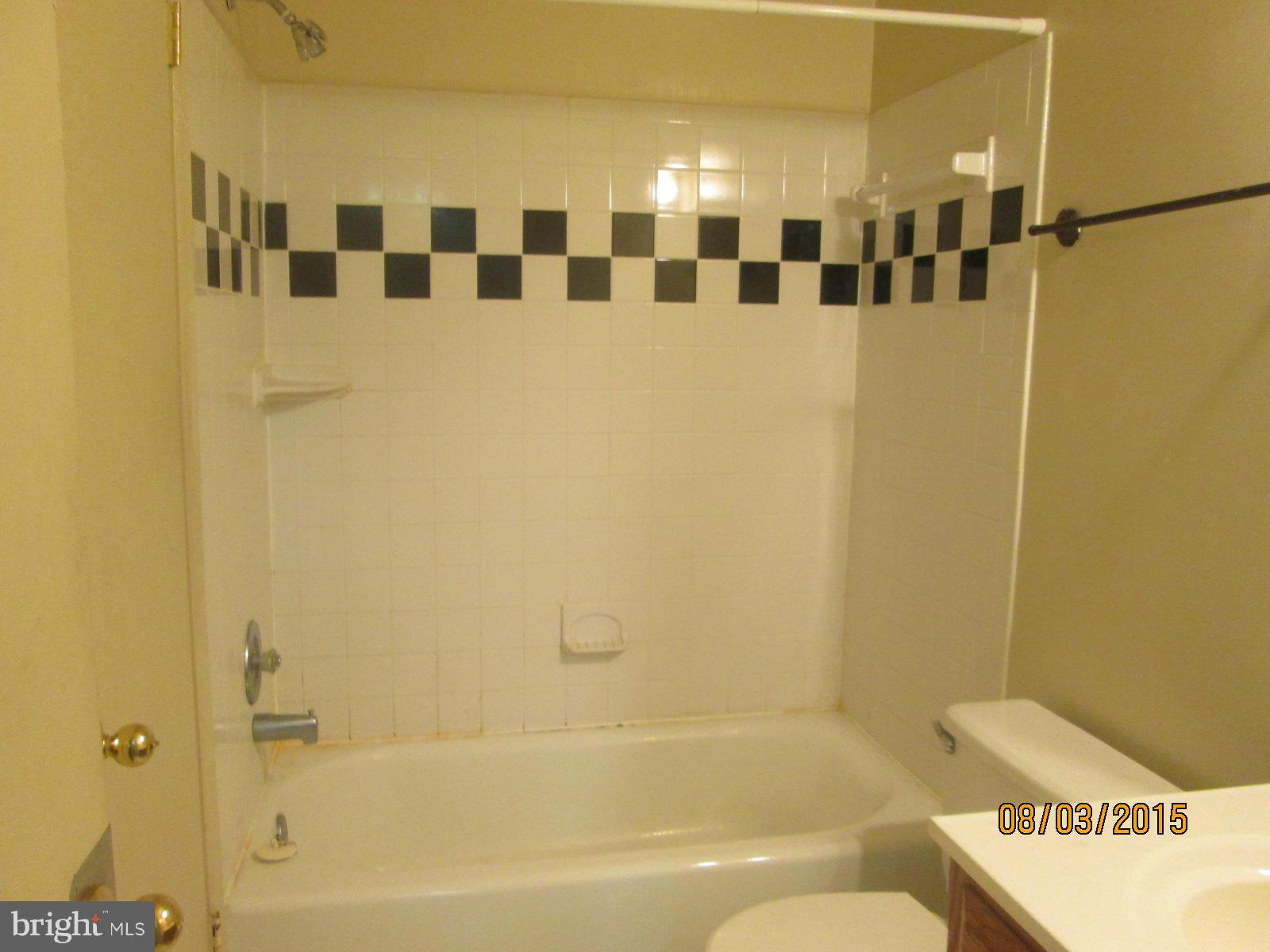 LAKEVIEW - Residential Lease