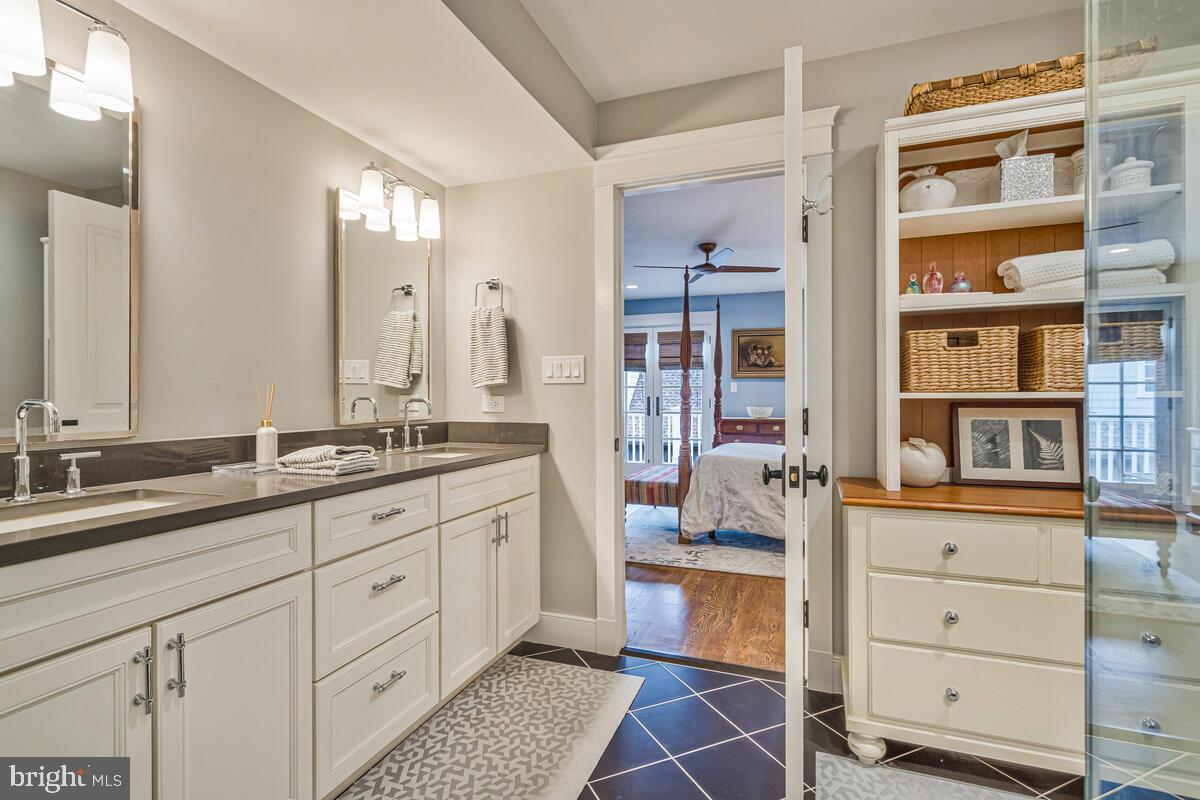 EASTPORT - Residential