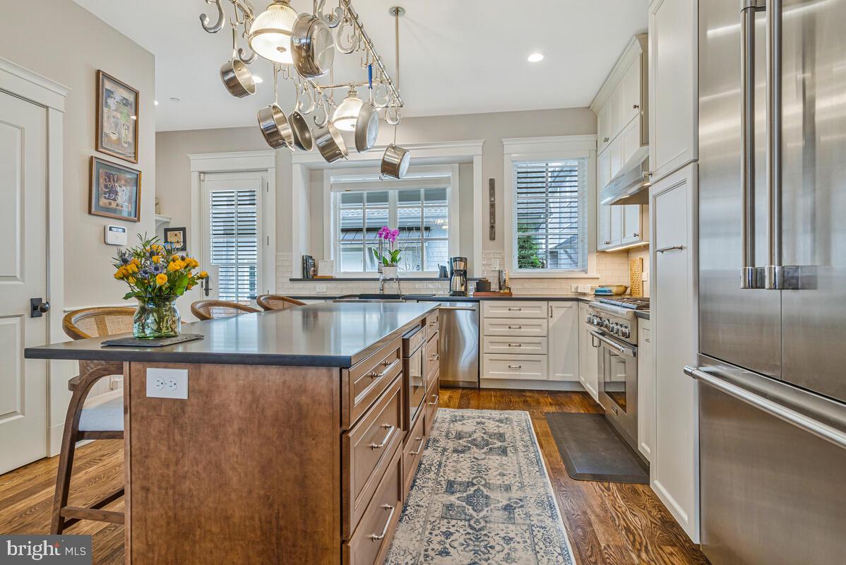 EASTPORT - Residential