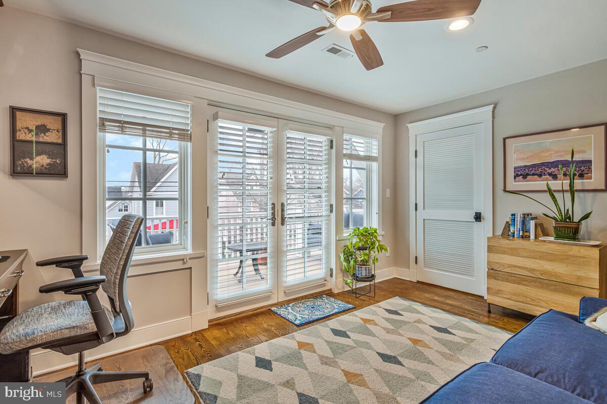 EASTPORT - Residential