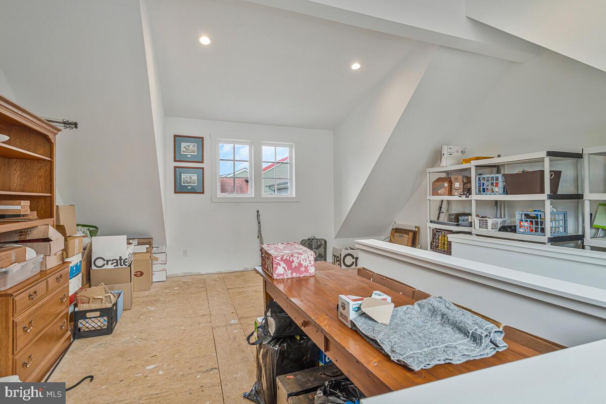 EASTPORT - Residential