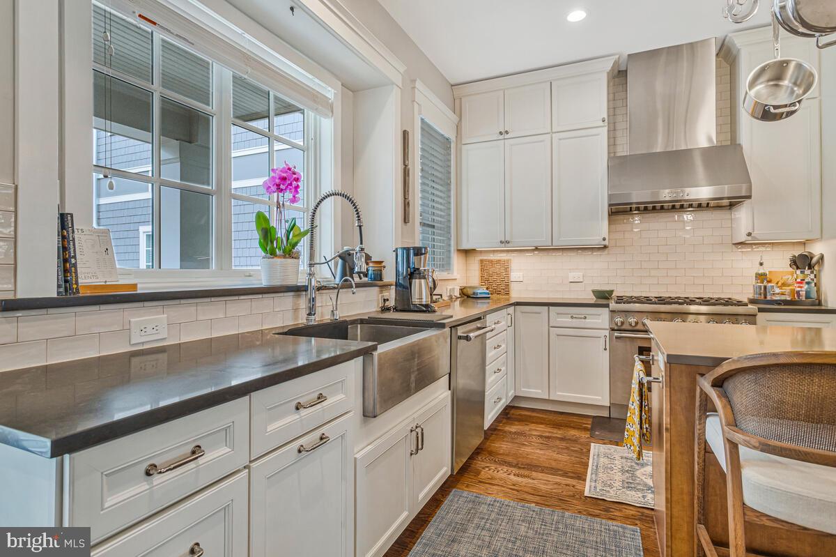 EASTPORT - Residential