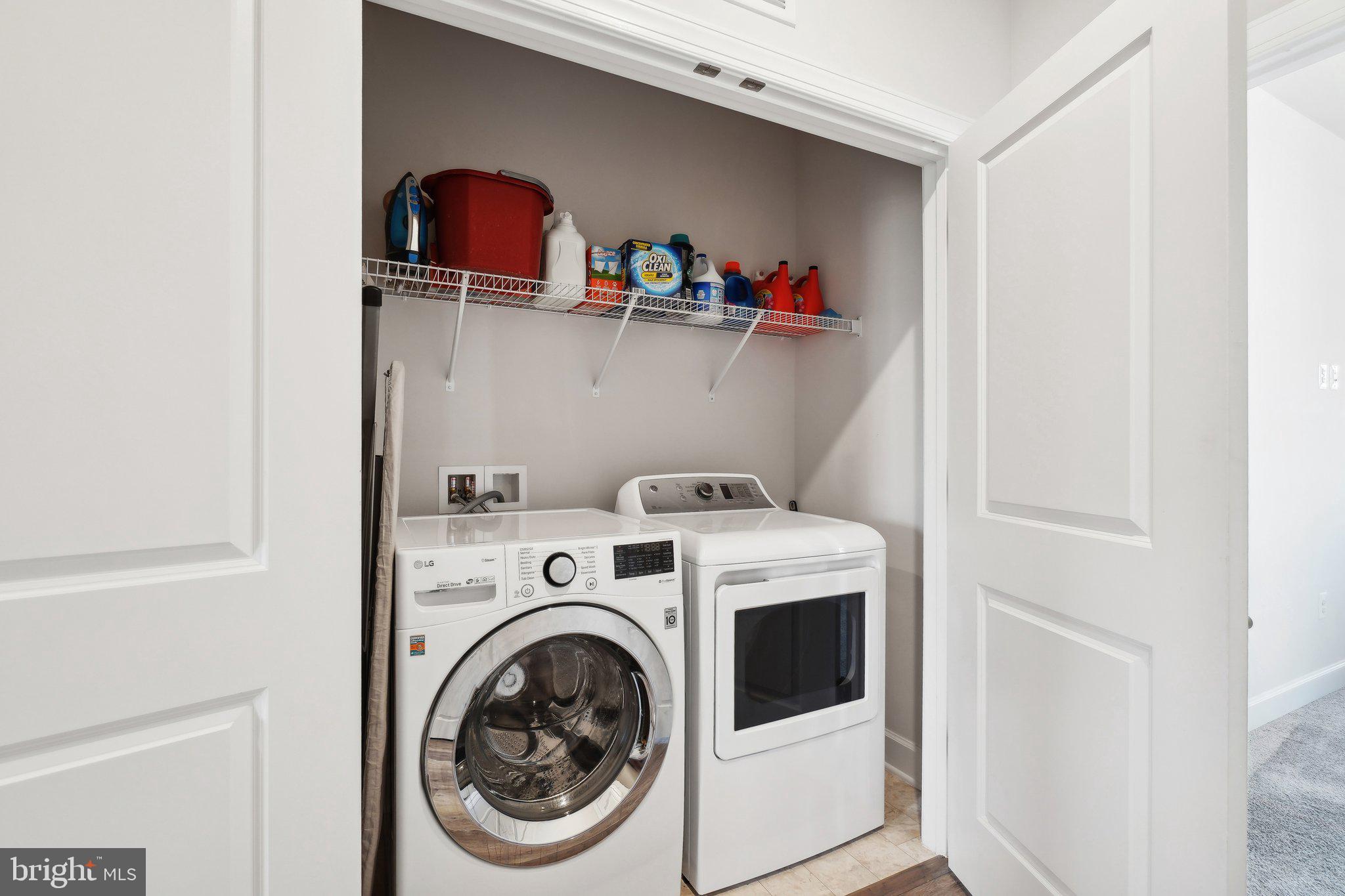 BRADLEY SQUARE - Residential