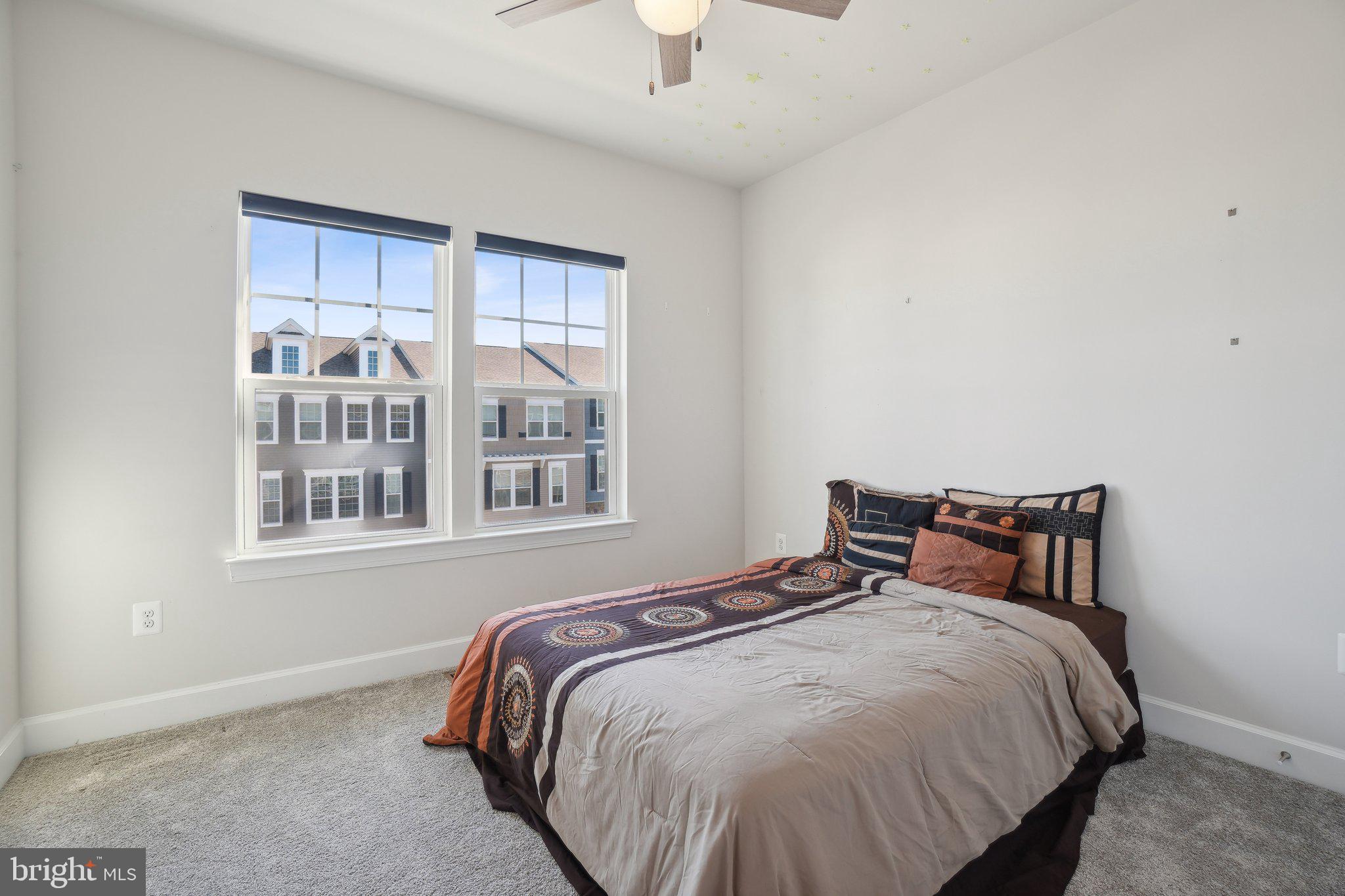 BRADLEY SQUARE - Residential