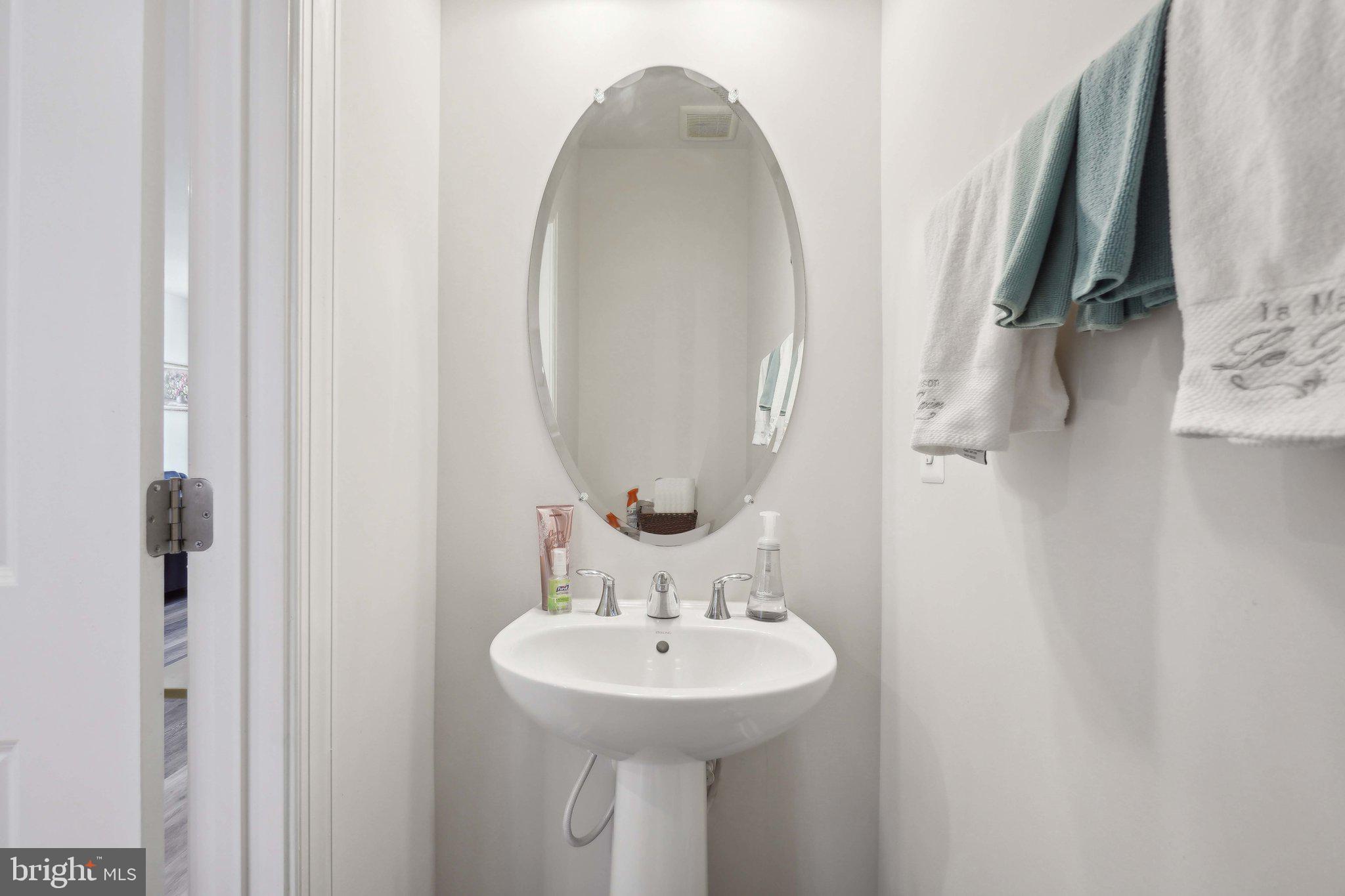 BRADLEY SQUARE - Residential