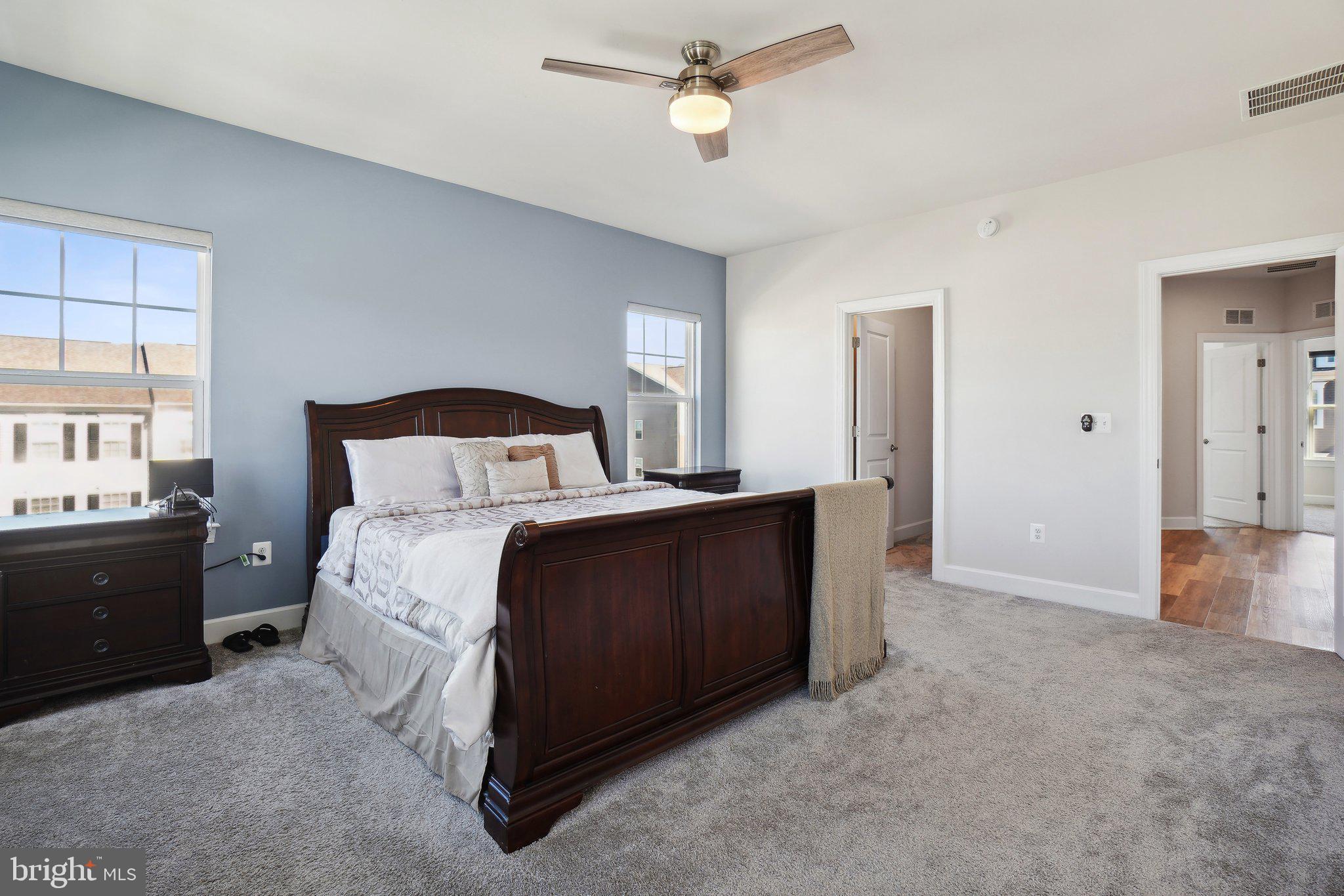 BRADLEY SQUARE - Residential