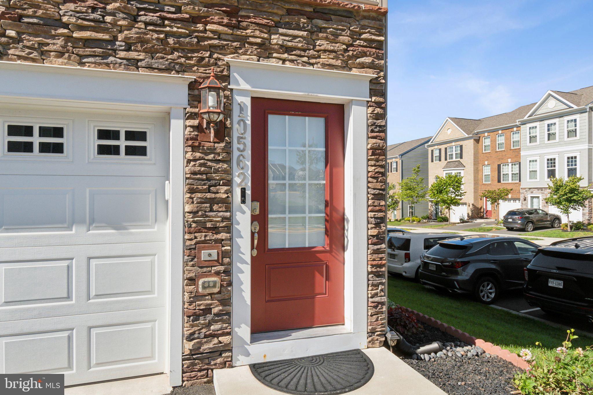 BRADLEY SQUARE - Residential