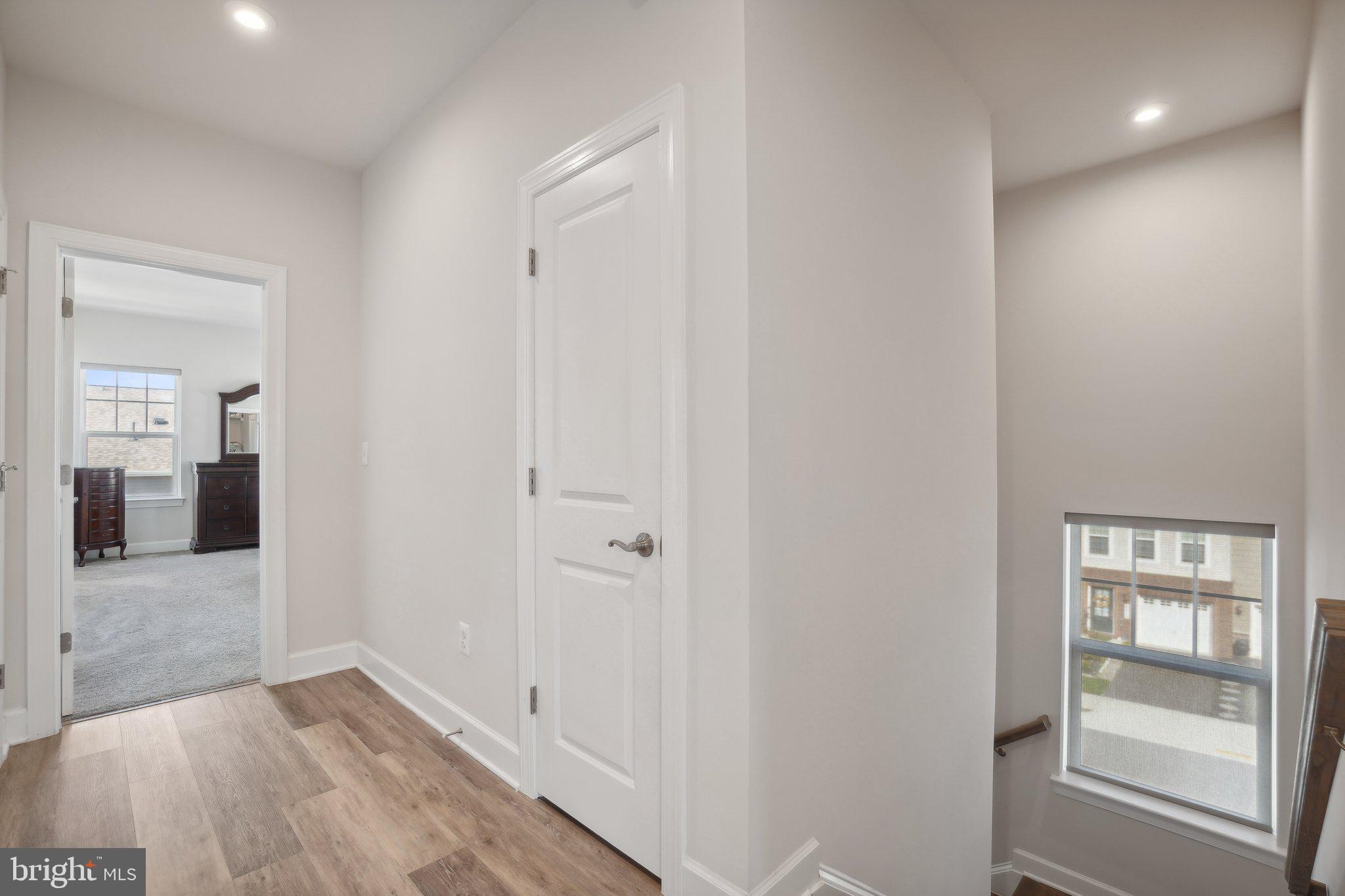 BRADLEY SQUARE - Residential