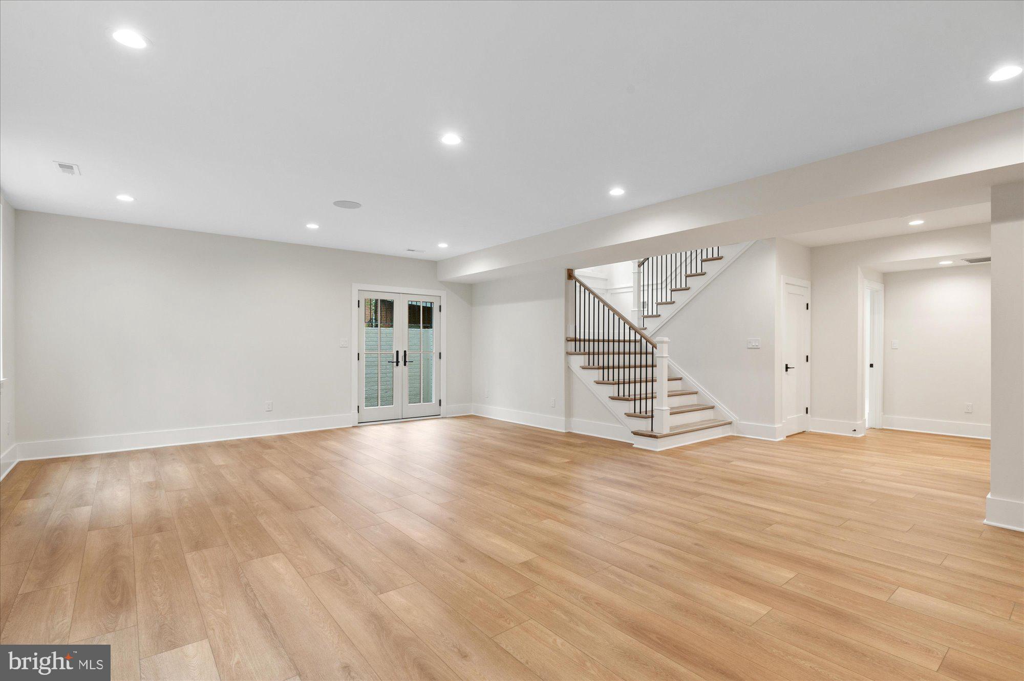 CHESTERBROOK GARDENS - Residential