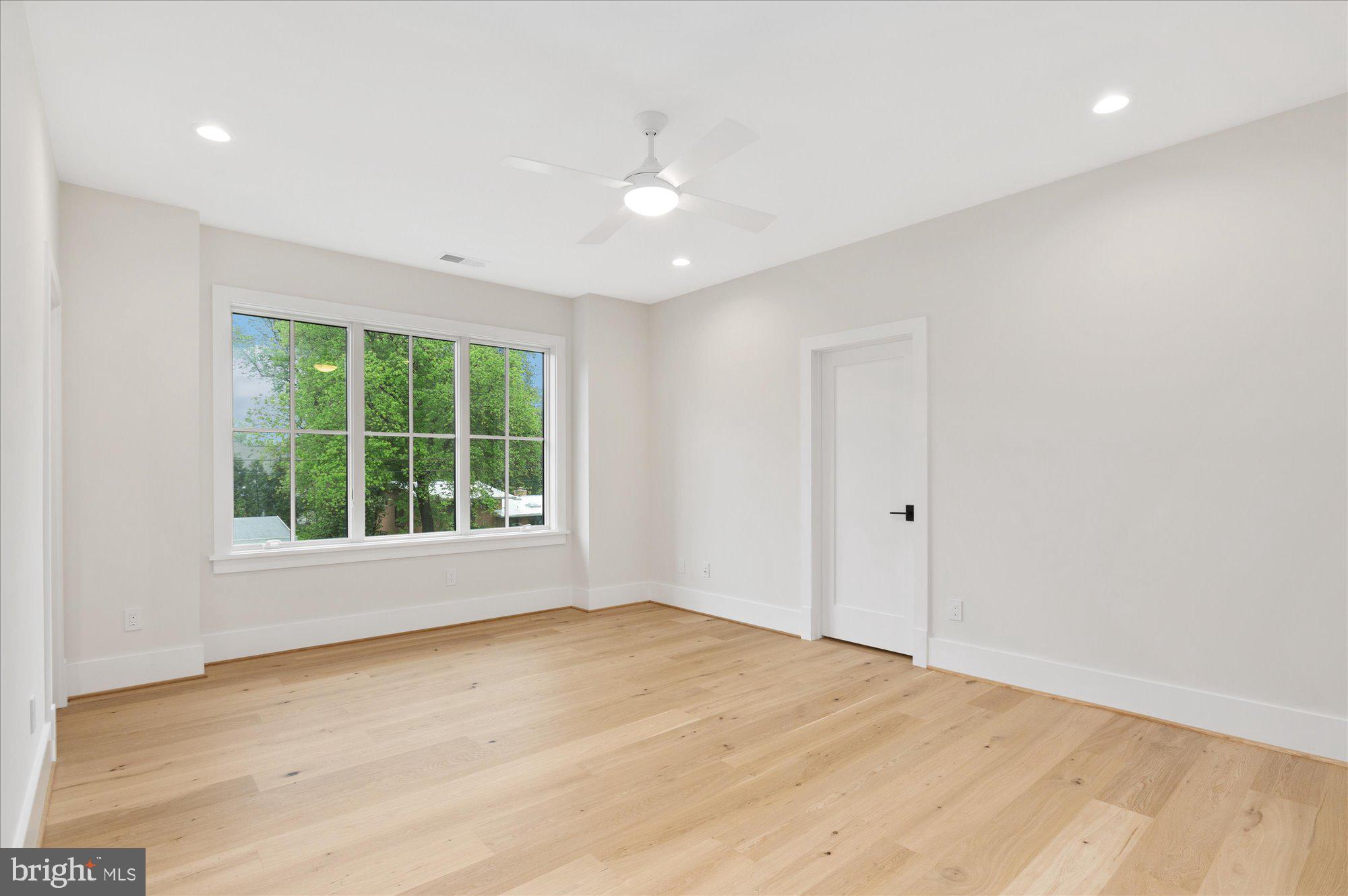 CHESTERBROOK GARDENS - Residential