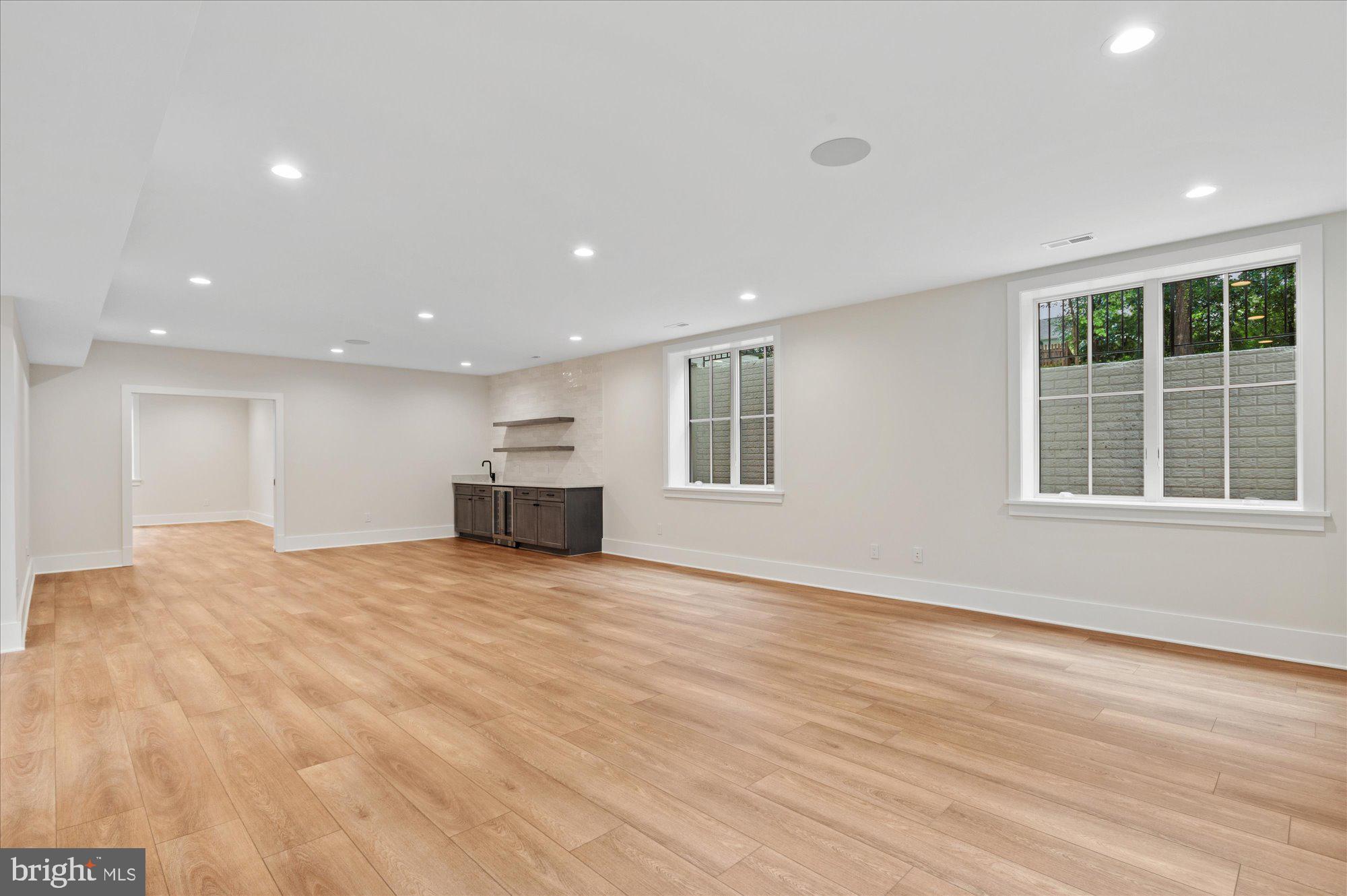 CHESTERBROOK GARDENS - Residential