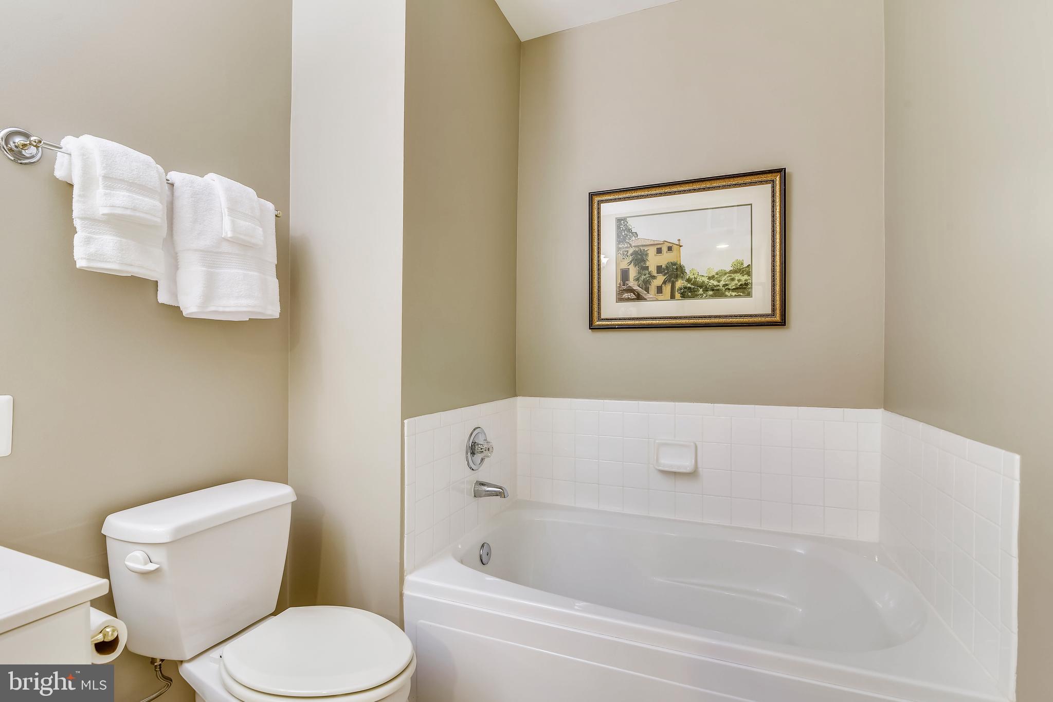 STRATFORD - Residential