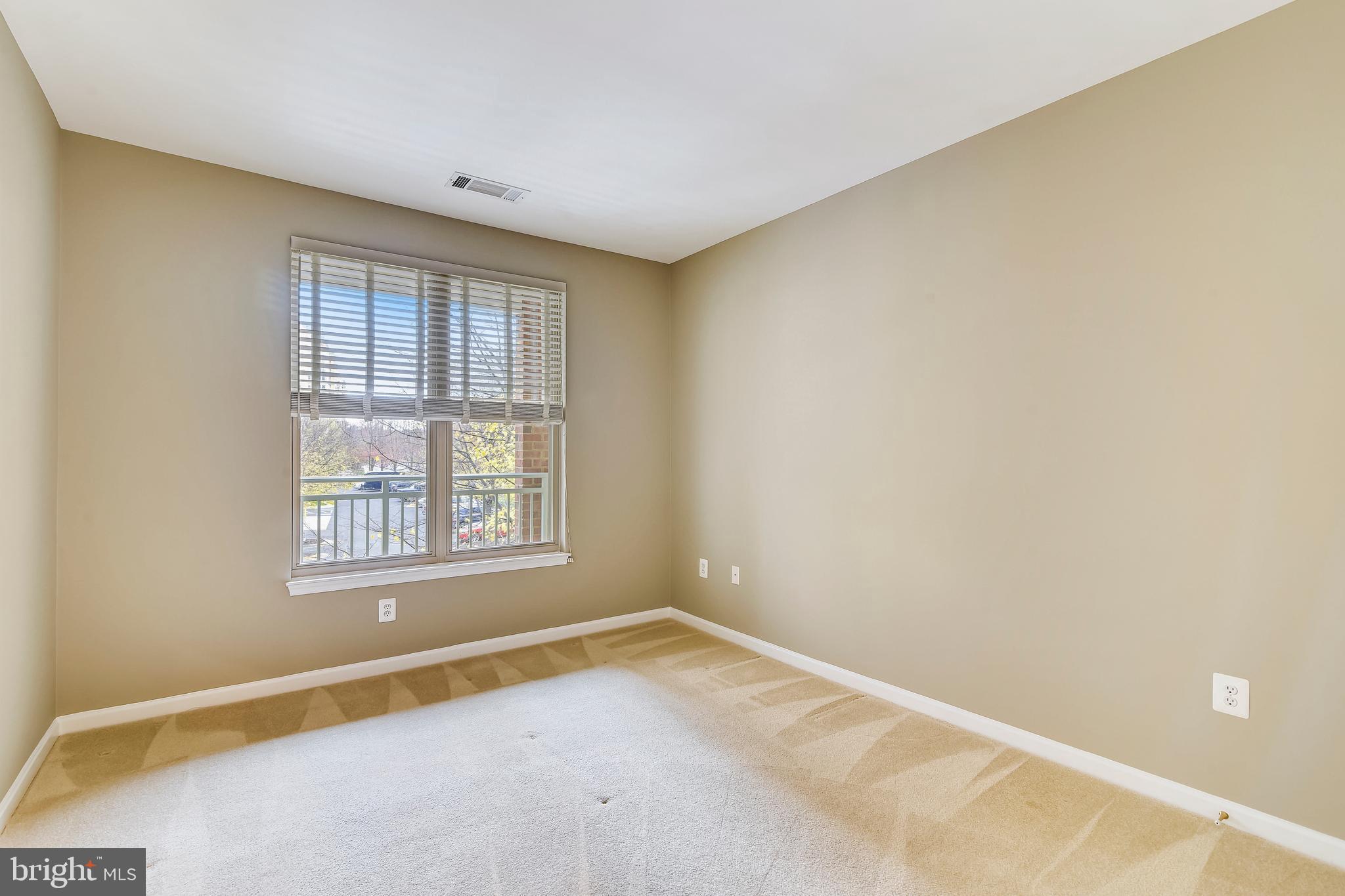 STRATFORD - Residential