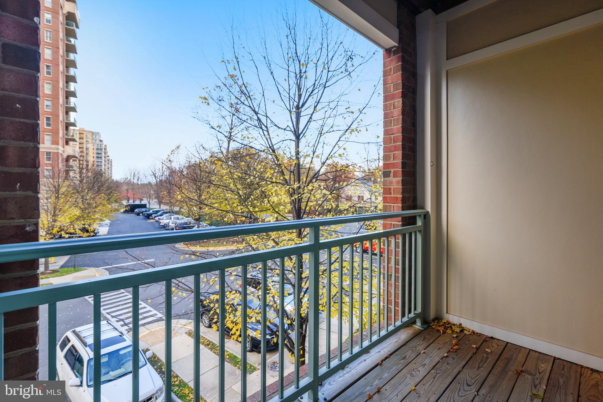 STRATFORD - Residential